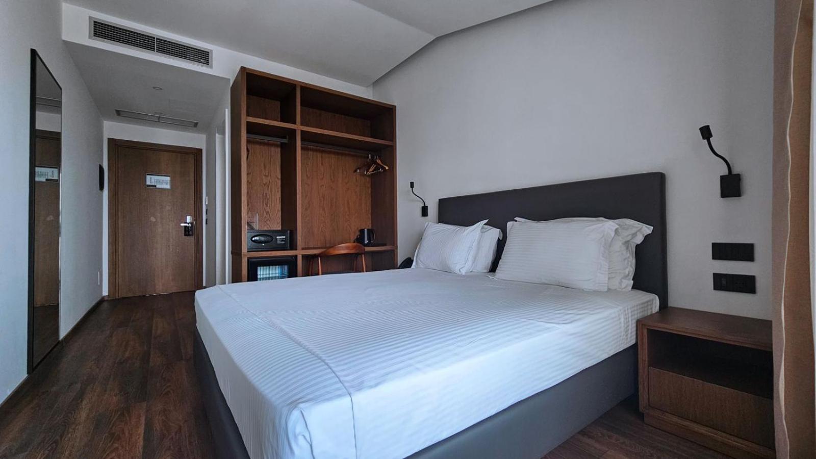 Deluxe Suite with Sea View