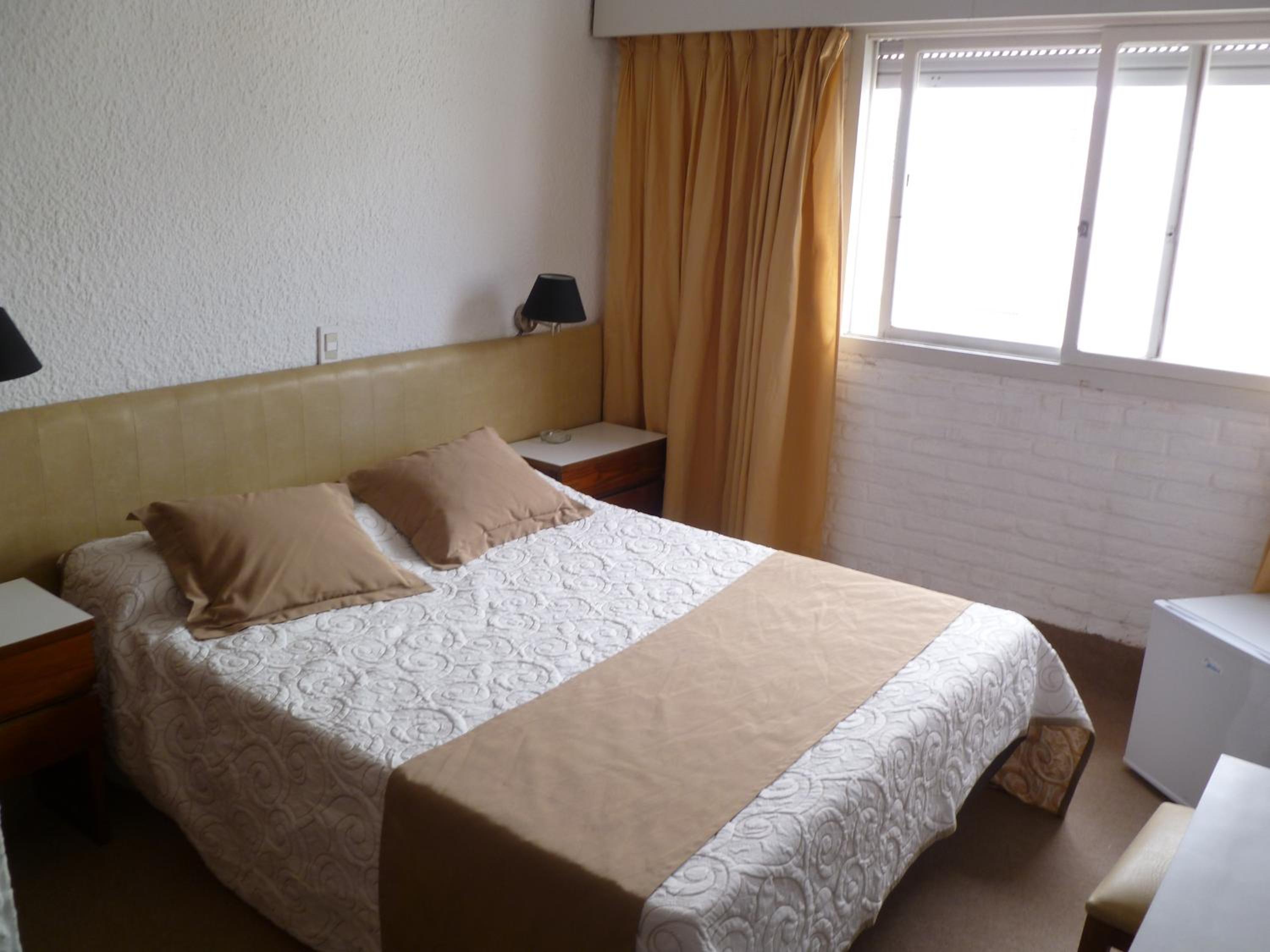 Standard Double Room - Photo 1
