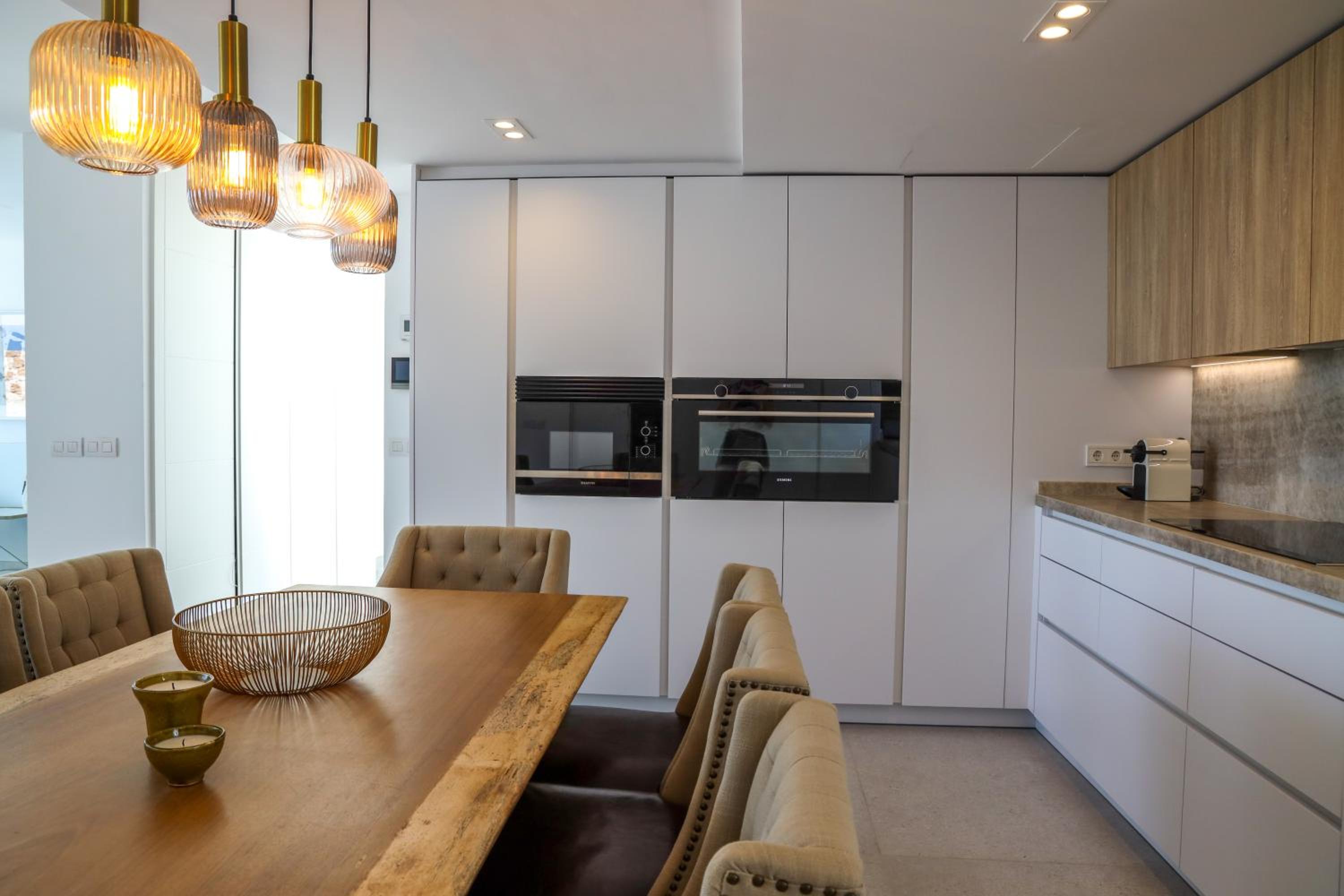 Grand Four Bedroom Penthouse With Panoramic Sea View photo 3