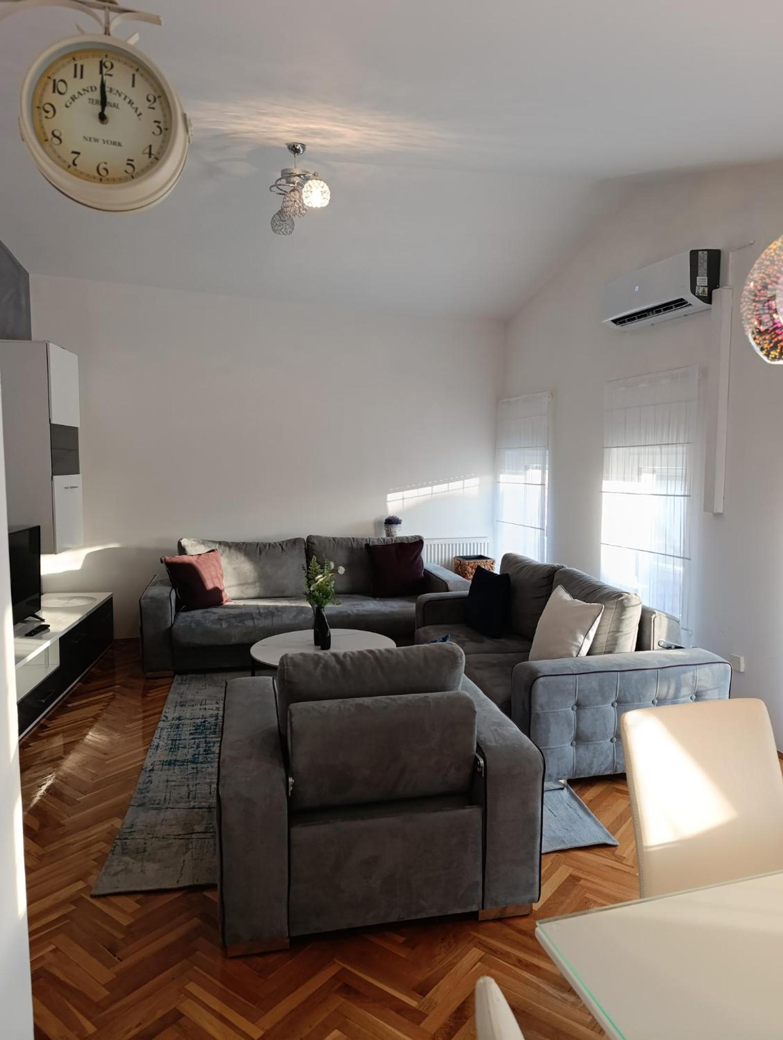 Two-Bedroom Apartment photo 2