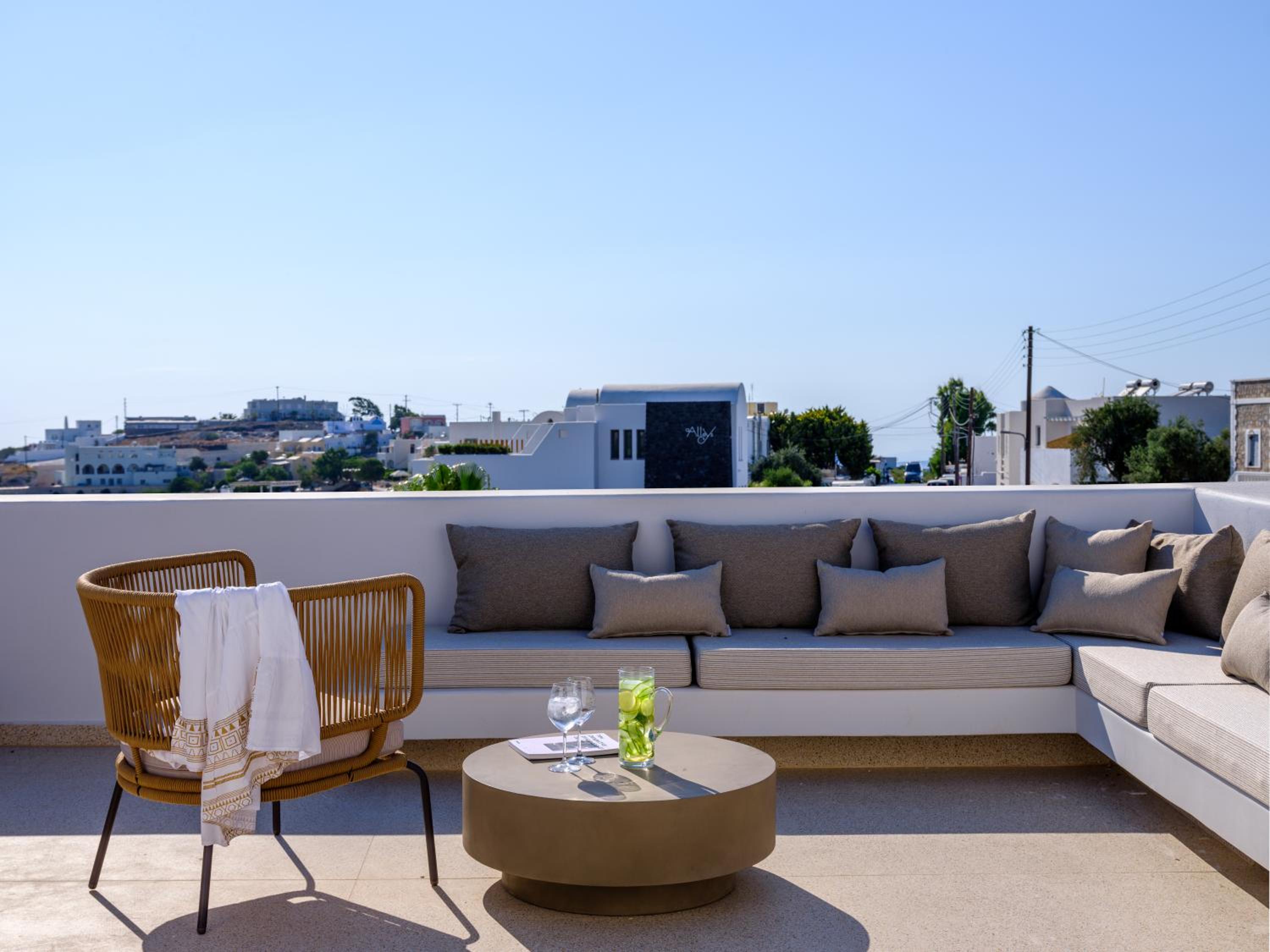 Rimidi Residence with Sea View - Photo 16