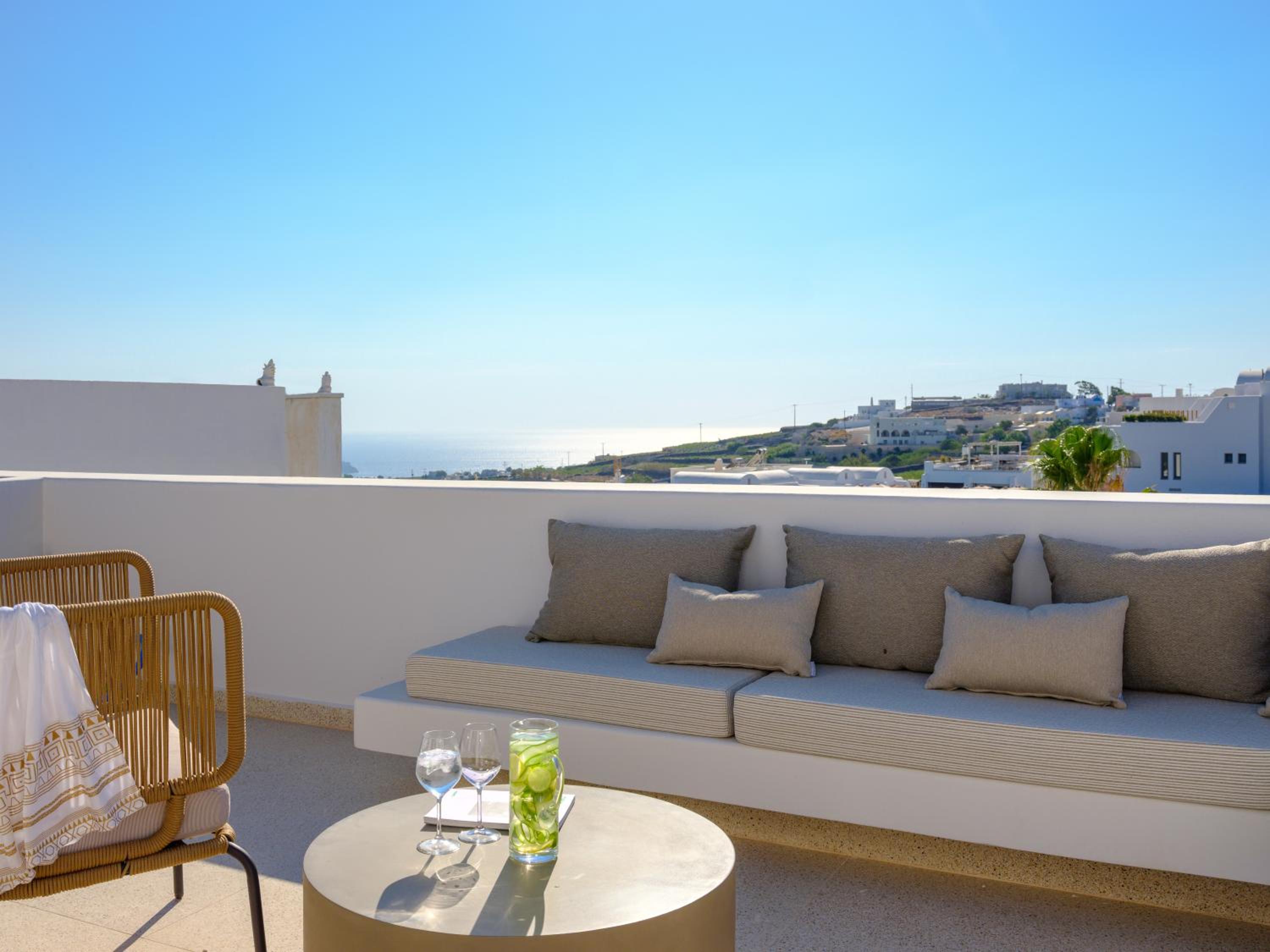 Rimidi Residence with Sea View - Photo 9