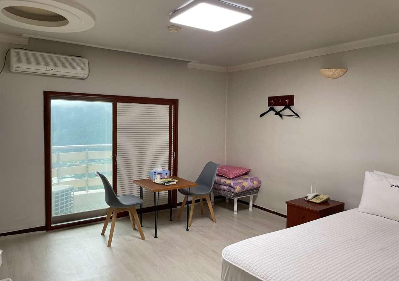 Small Double Room photo 3