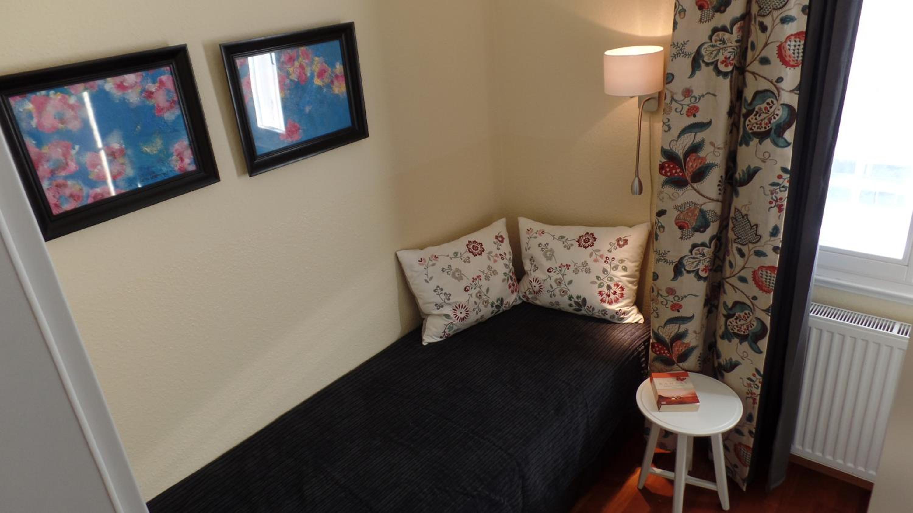 Two-Bedroom Apartment photo 3