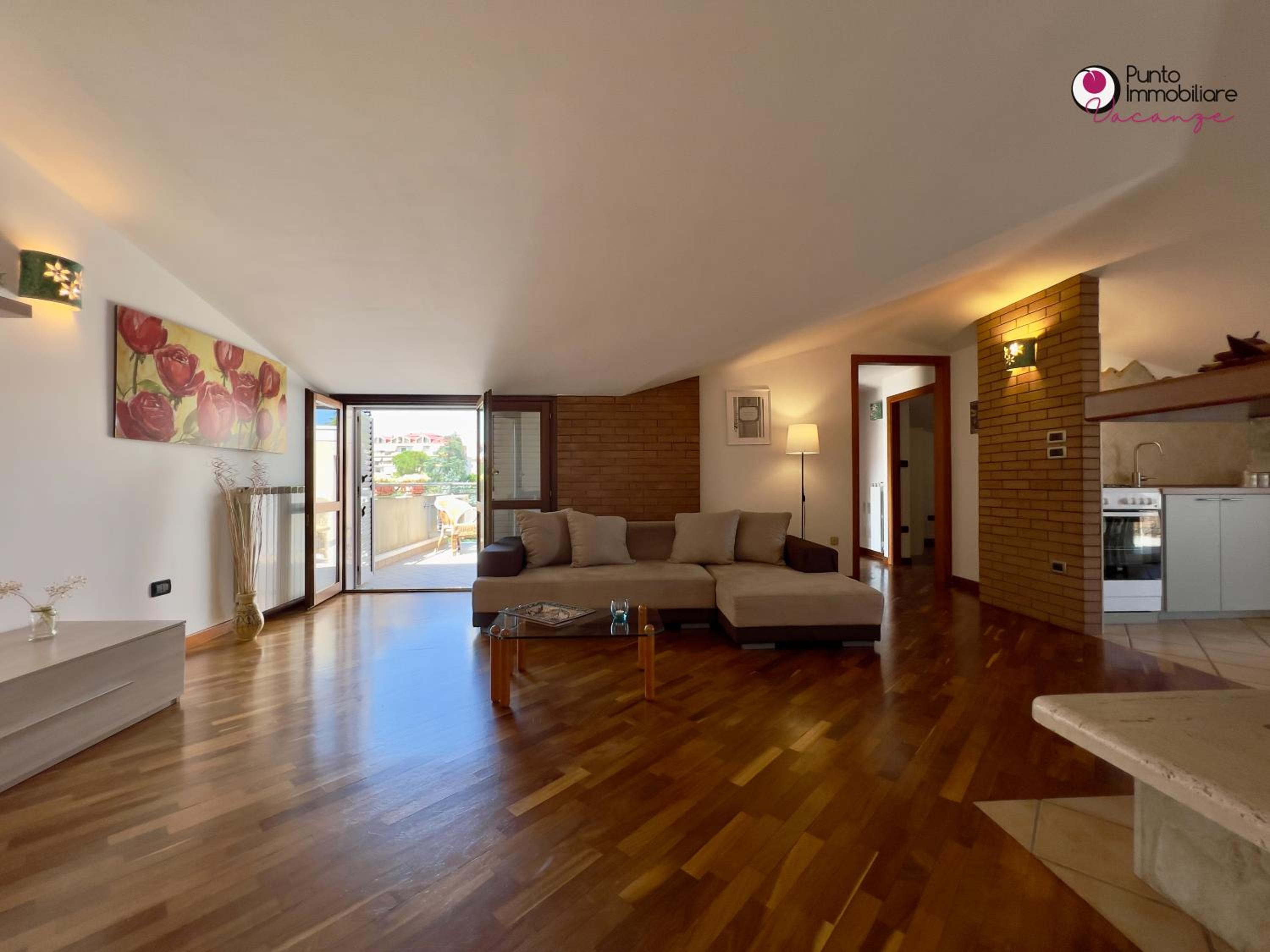 Superior Apartment With City View