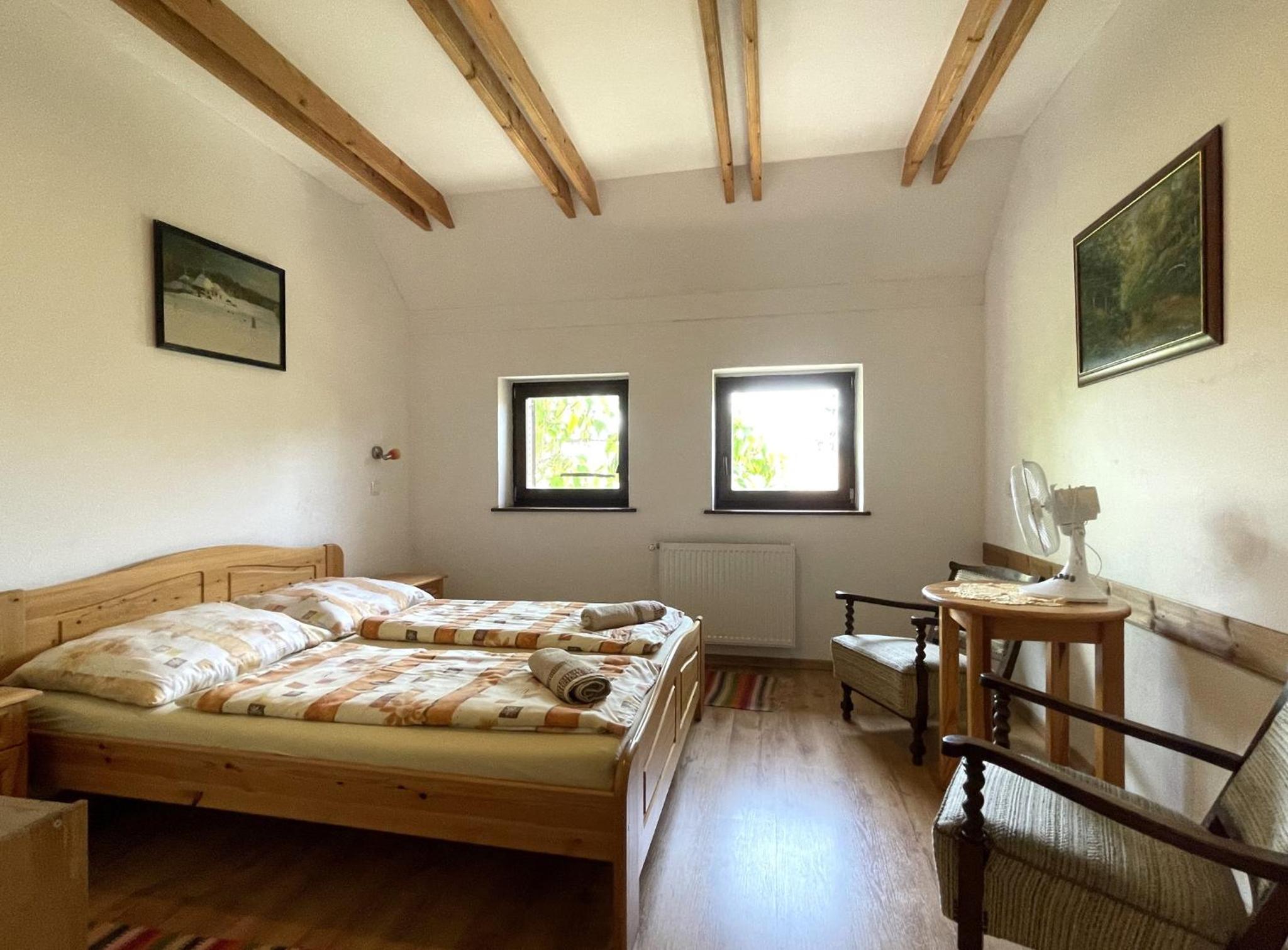 Standard Queen Room - Photo 2