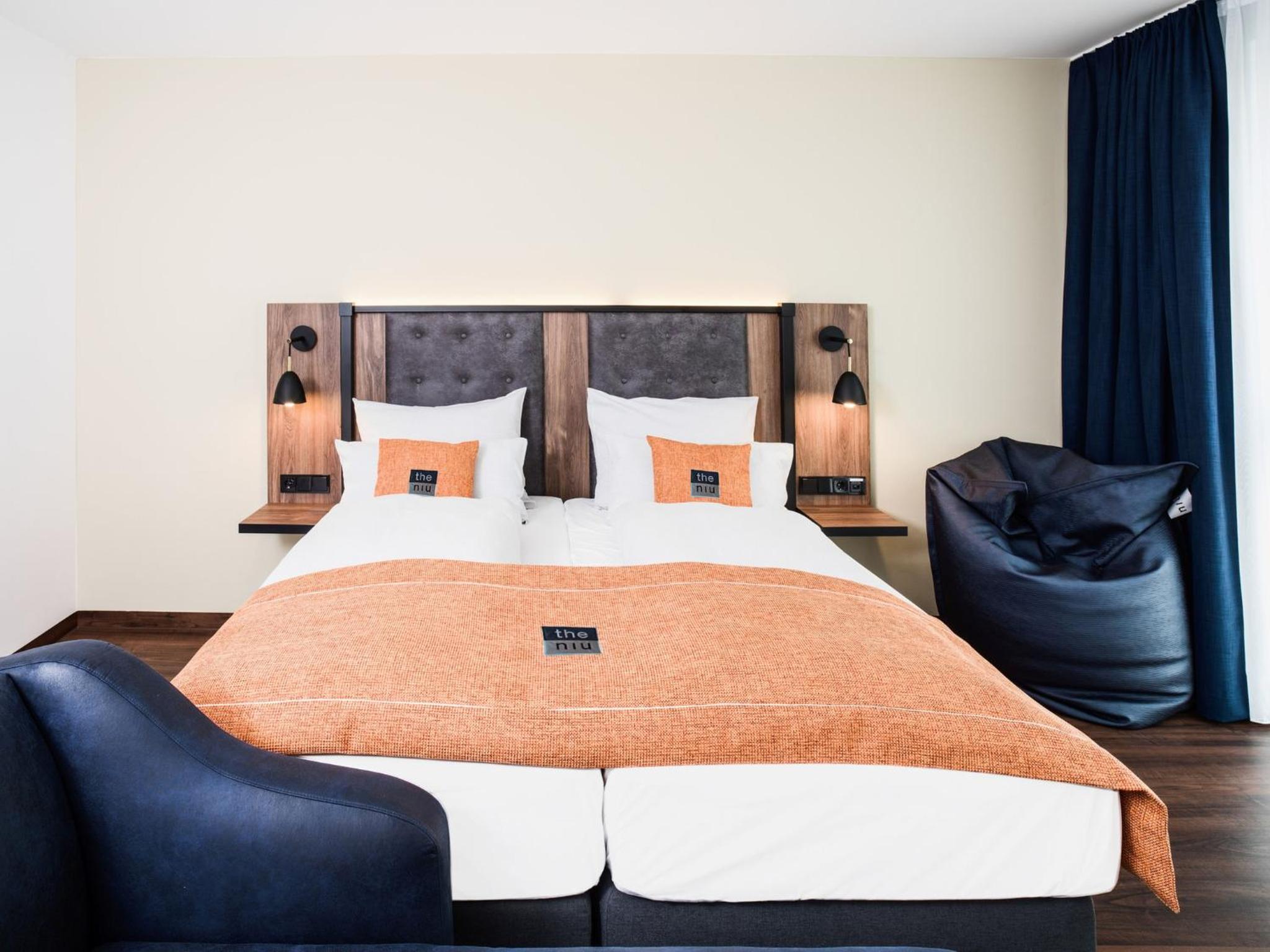 Standard Queen Room - Accessible