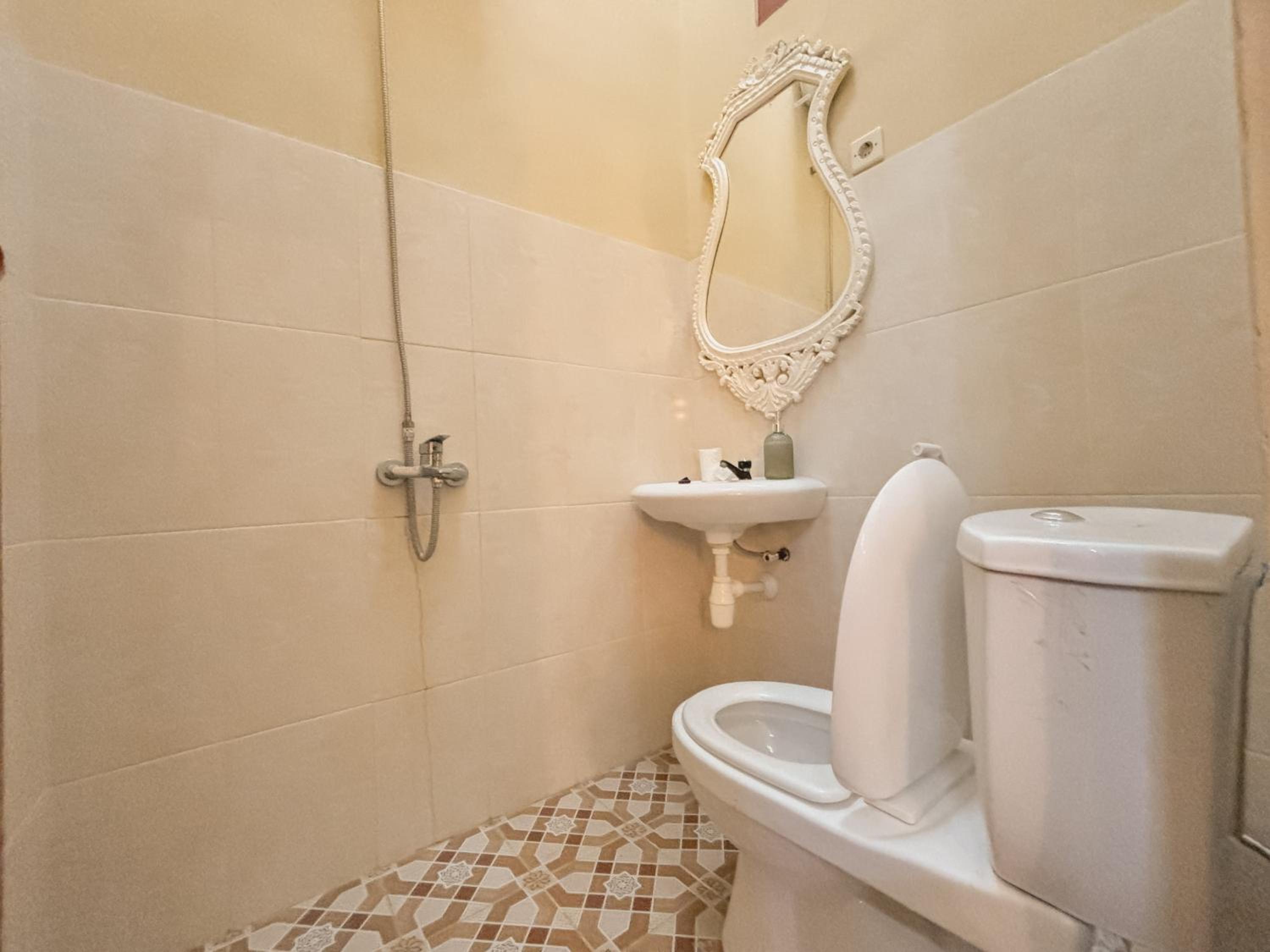Budget Single Room photo 3