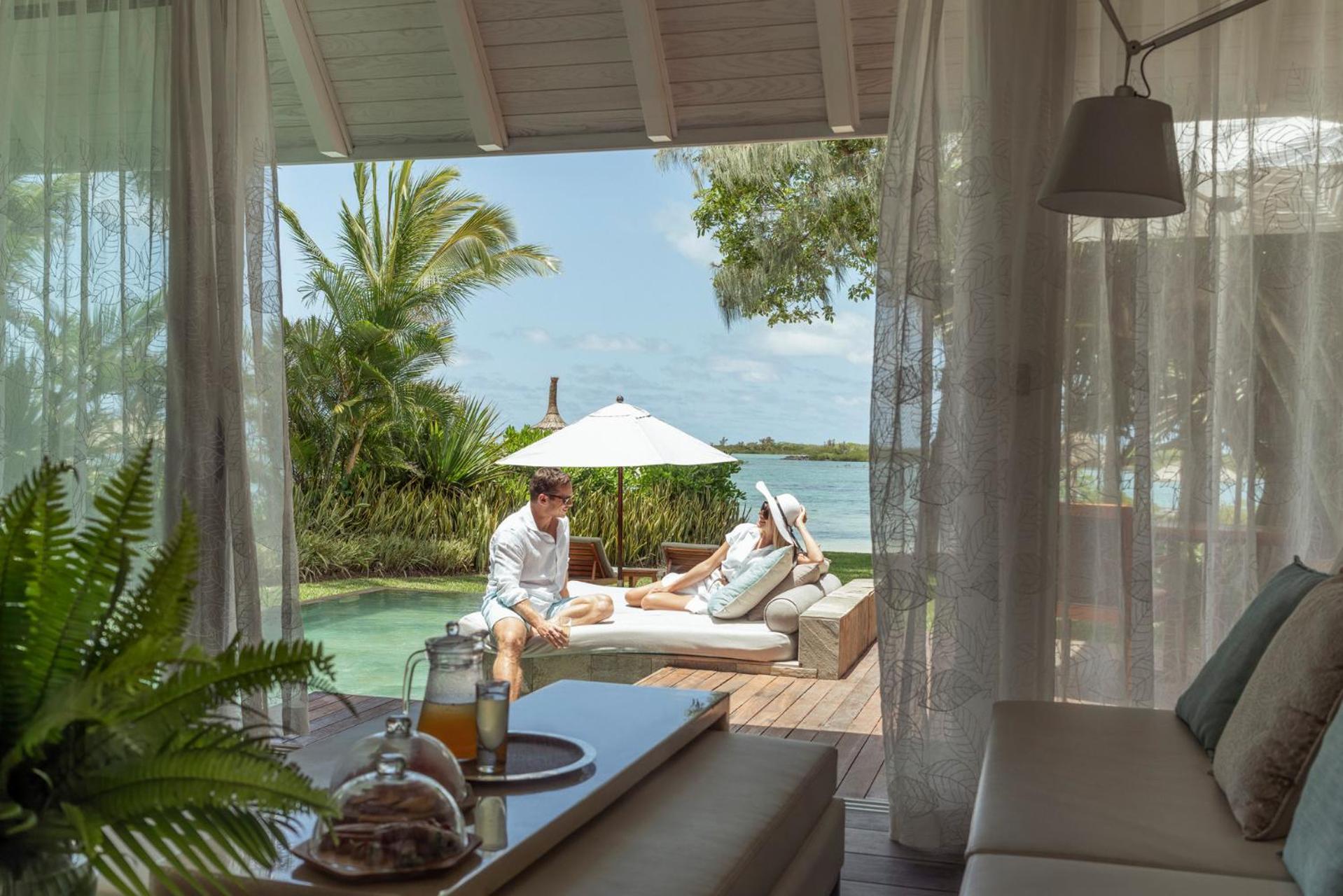 Premium Oceanfront Pool Villa 