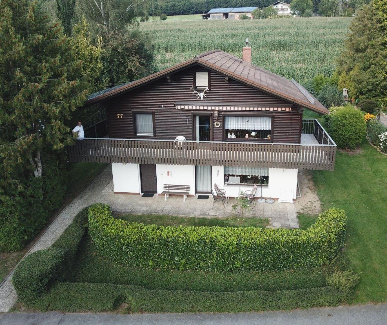 Two-Bedroom Deluxe Apartment with Garden View photo 2