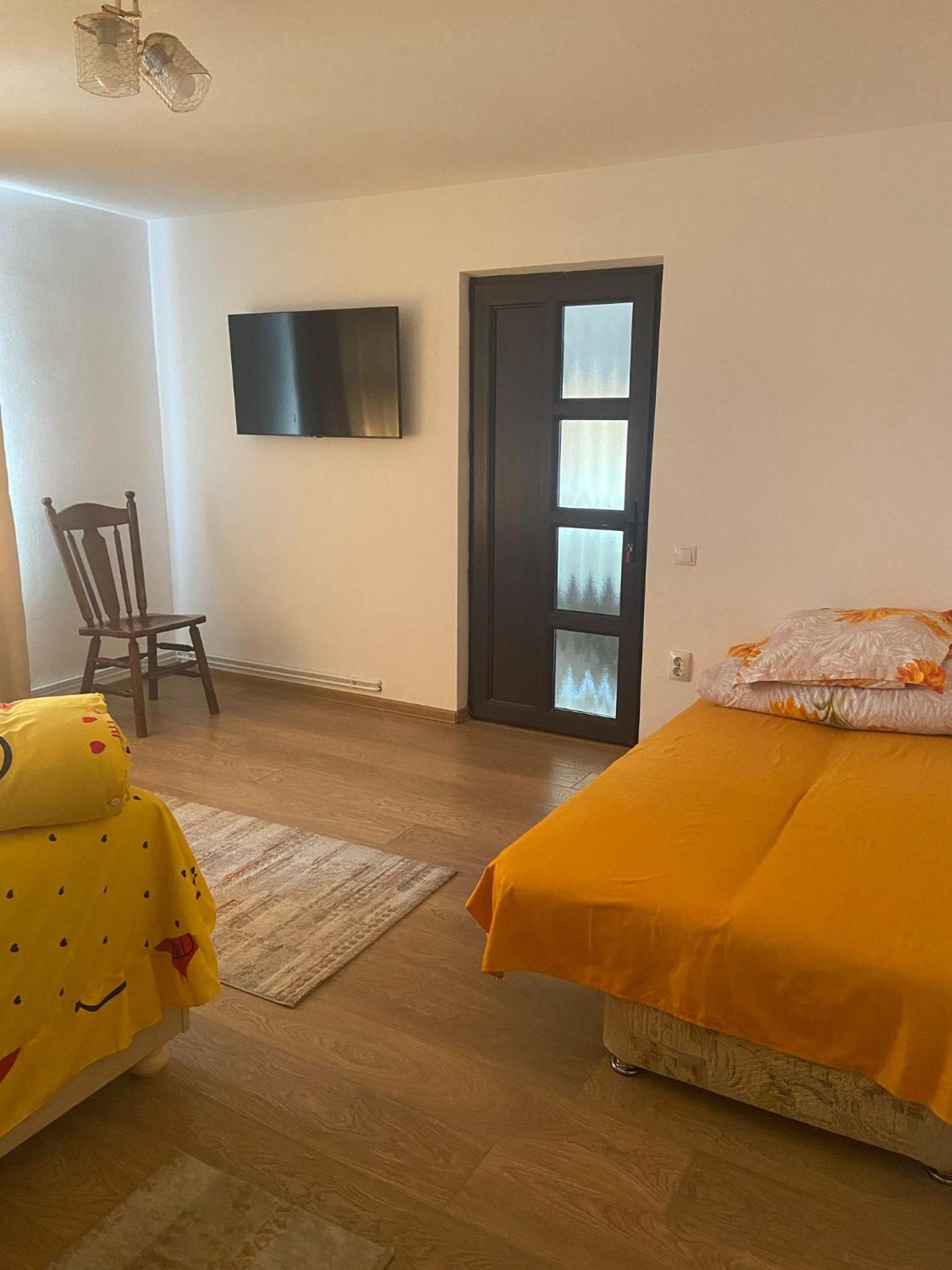 Triple Room with Private Bathroom photo 1