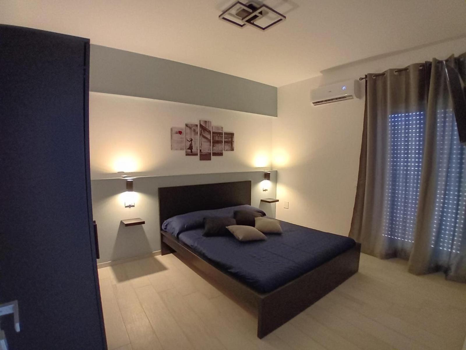 Apartment with Balcony photo 1