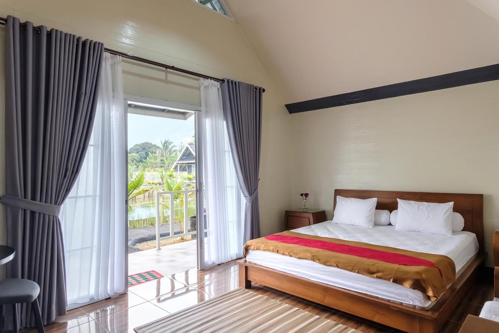 Double or Twin Room with Balcony