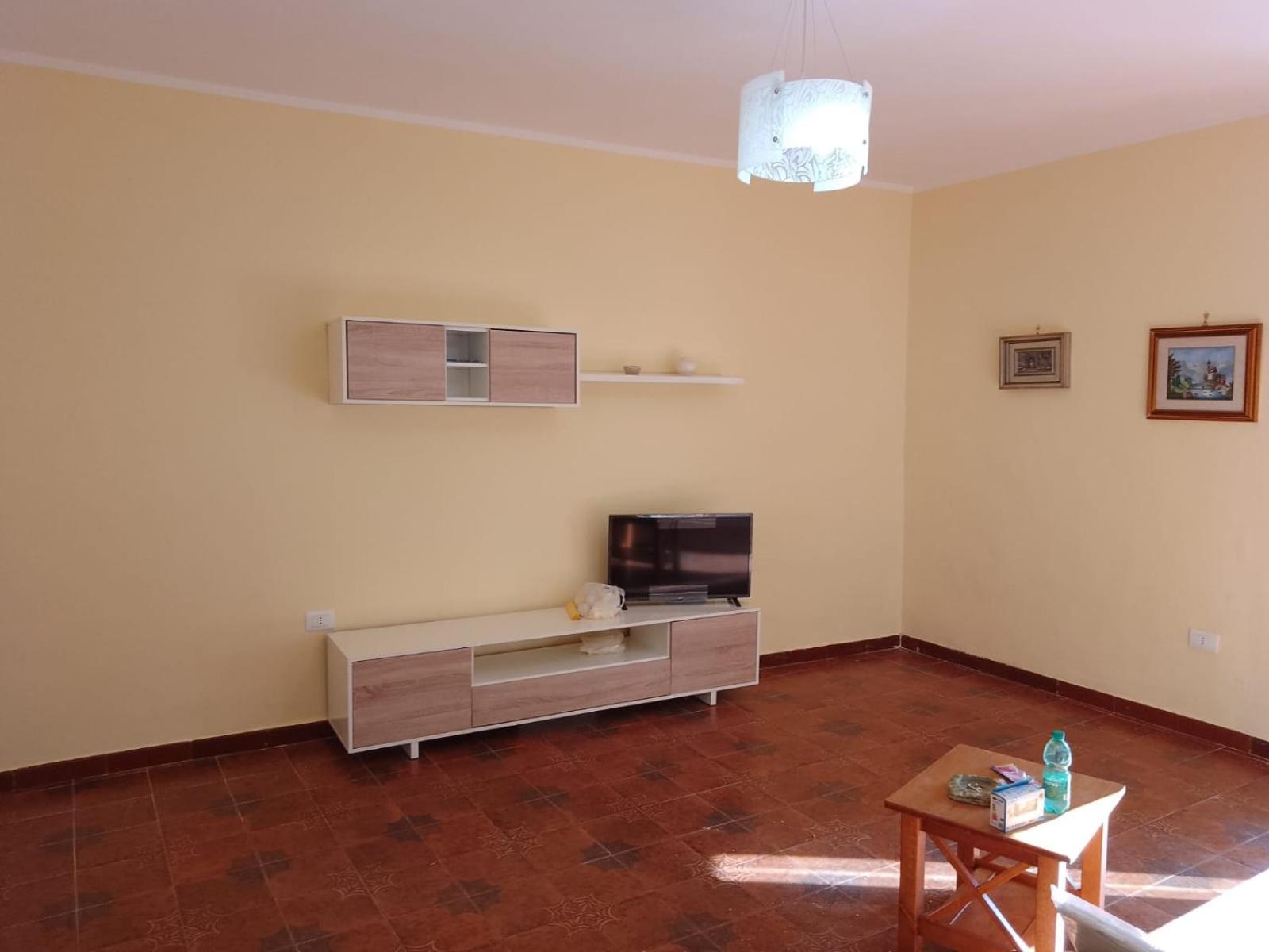 Three-Bedroom Apartment photo 2