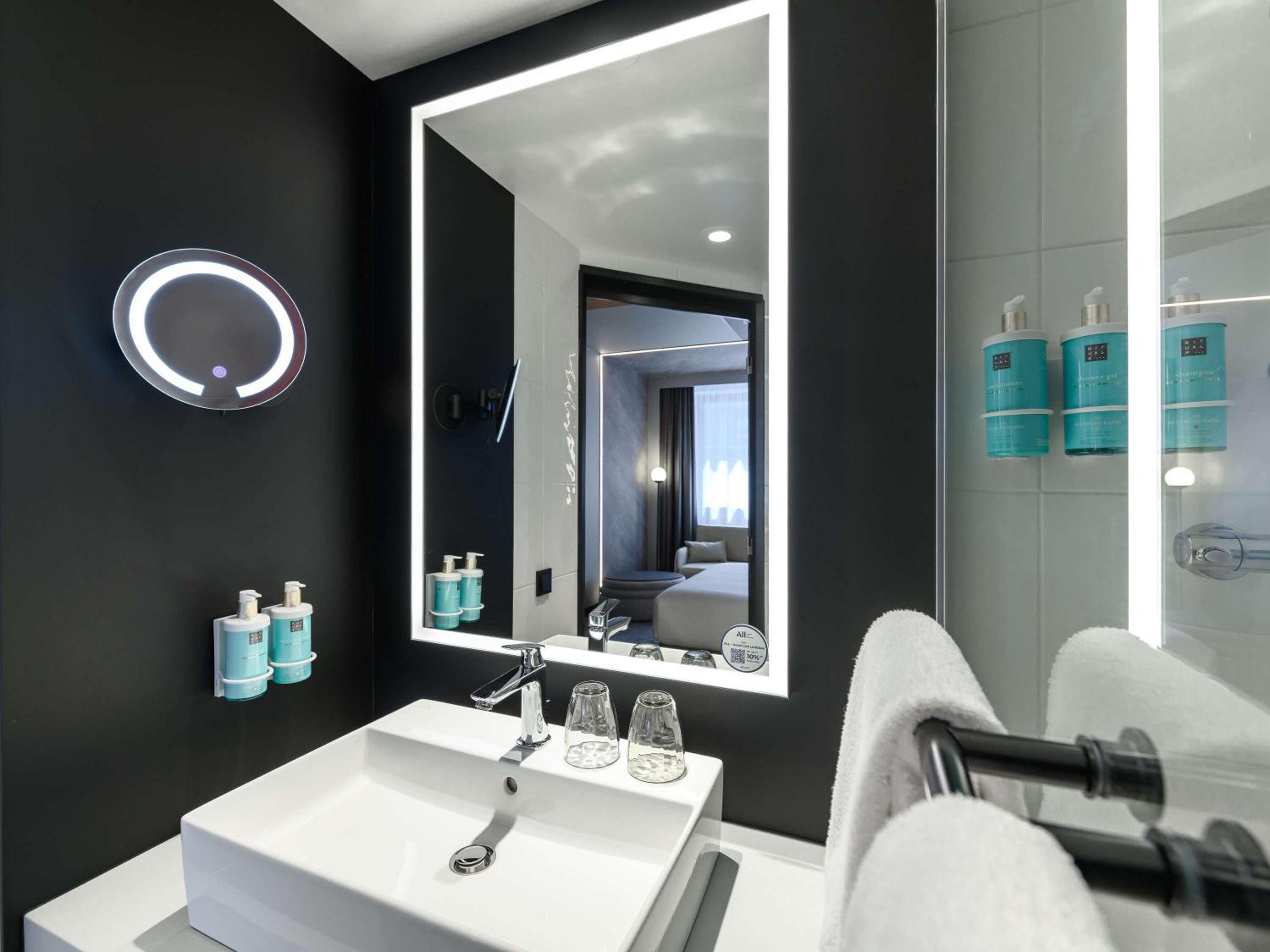 Executive Double Room - Photo 6