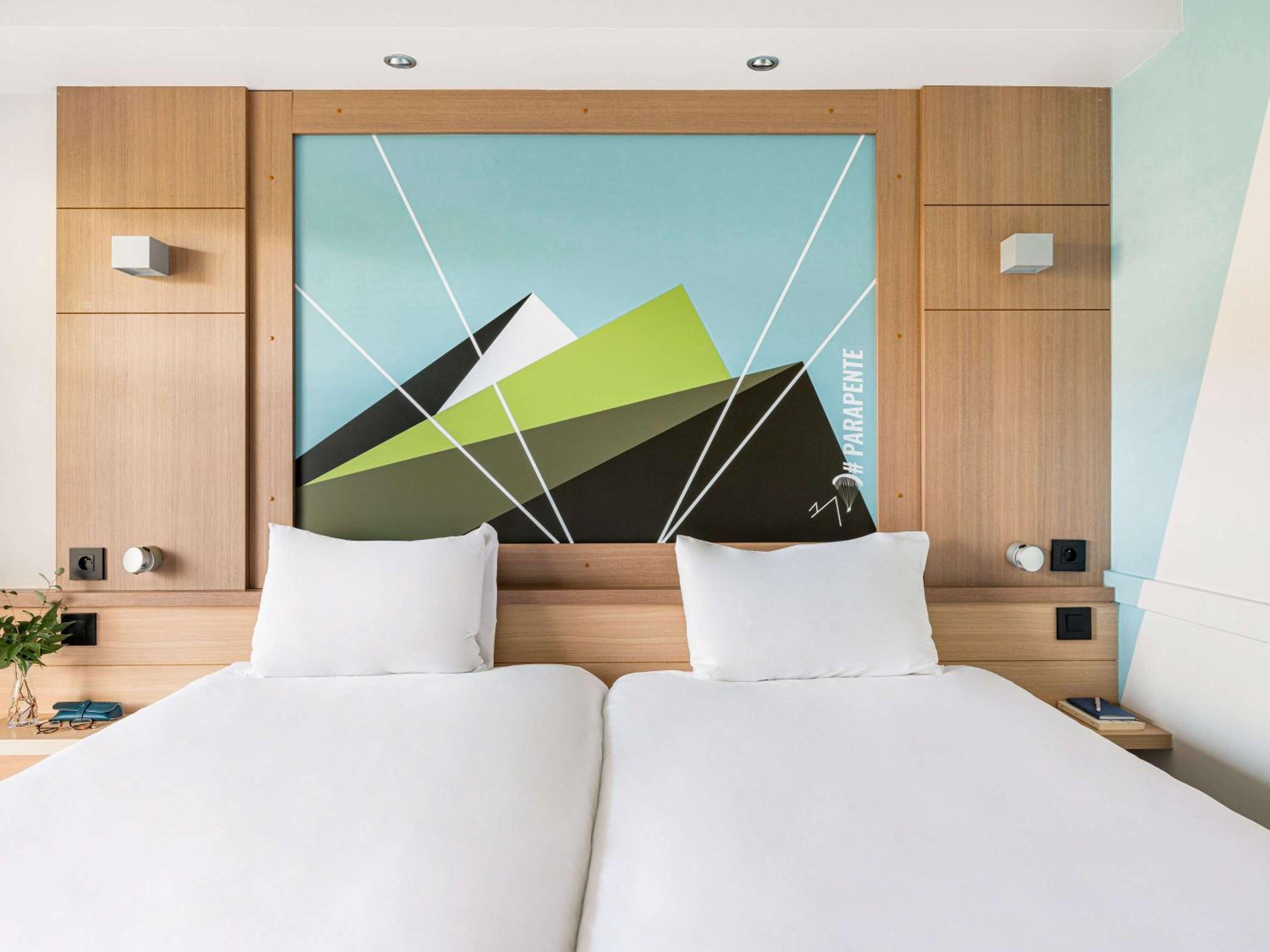 Standard Room with Two Single Beds - Photo 1
