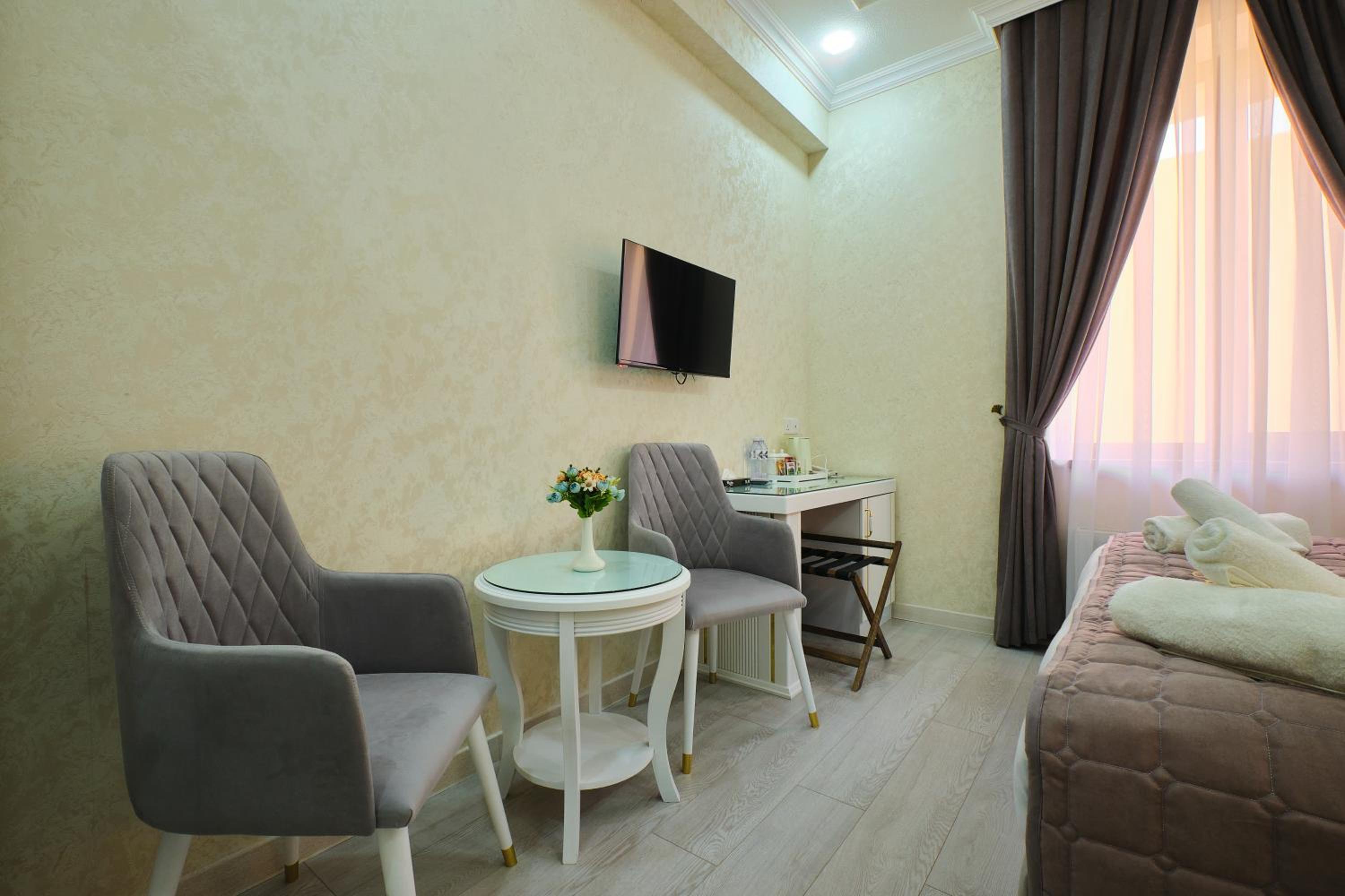 Standard Double Room photo 2