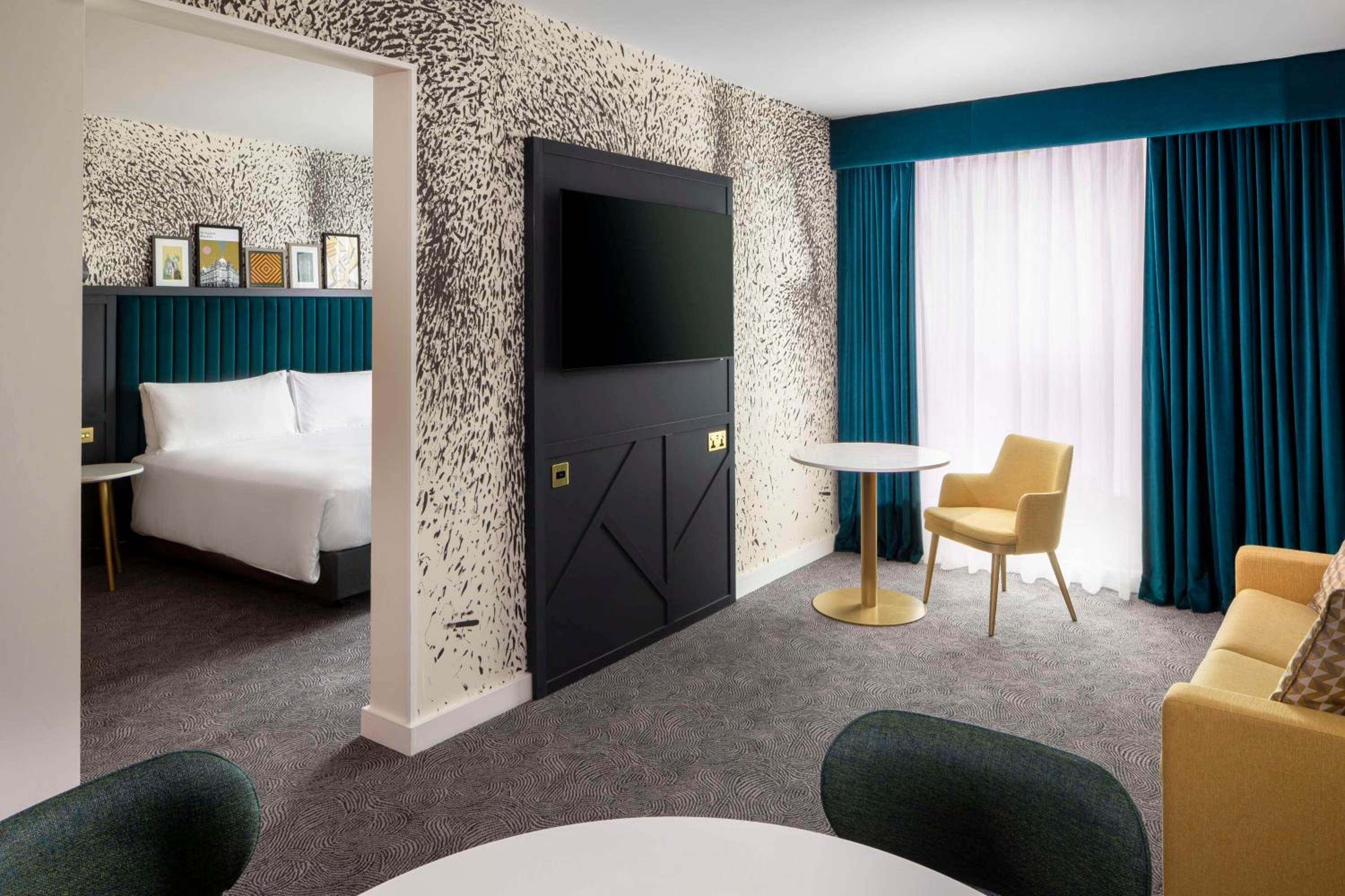 King City Suite - Photo 1
