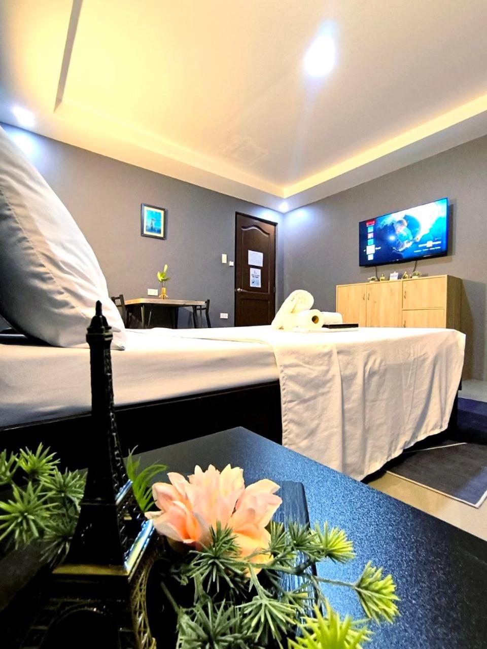 Deluxe Double or Twin Room photo 1