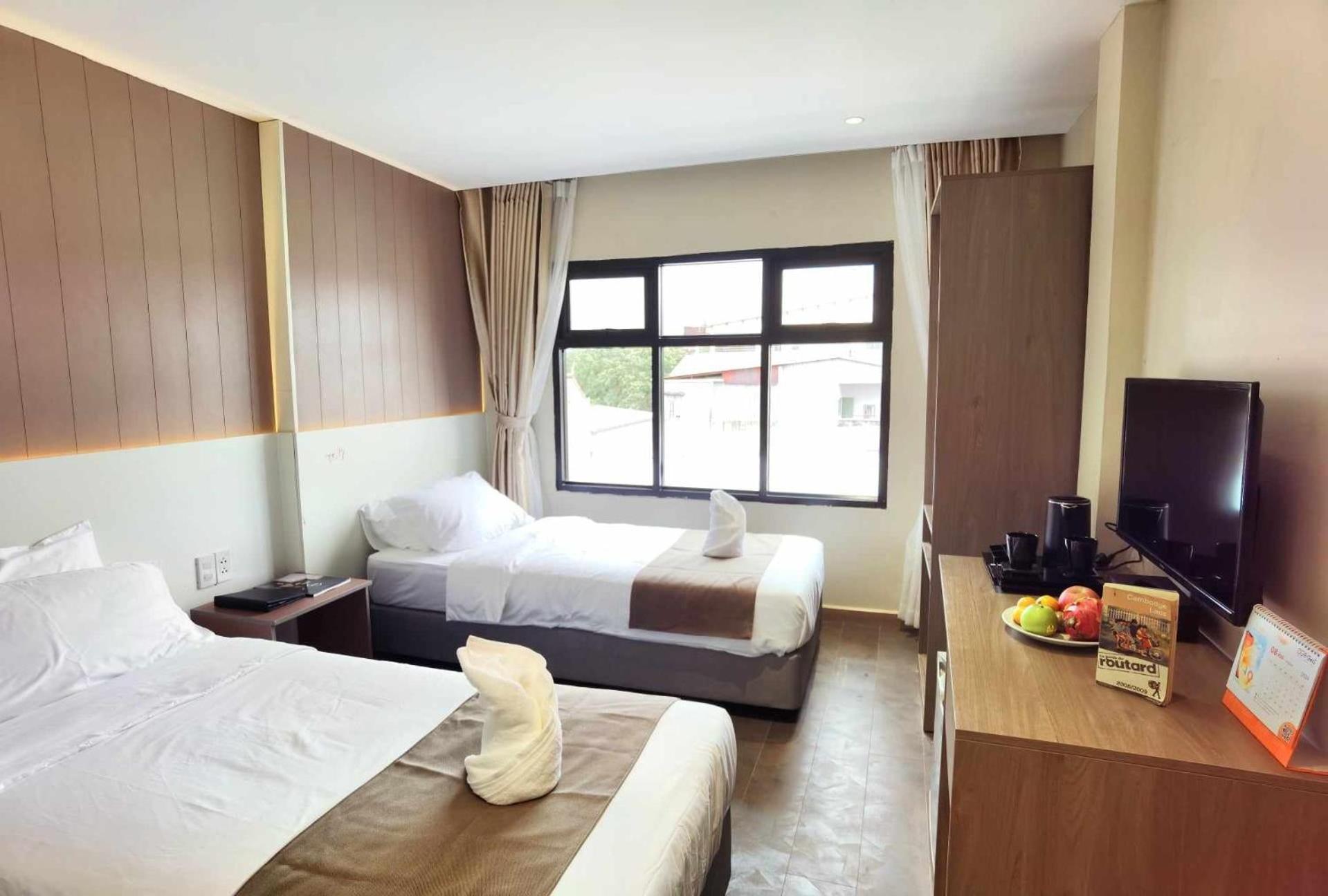 Deluxe Twin Room - Photo 2