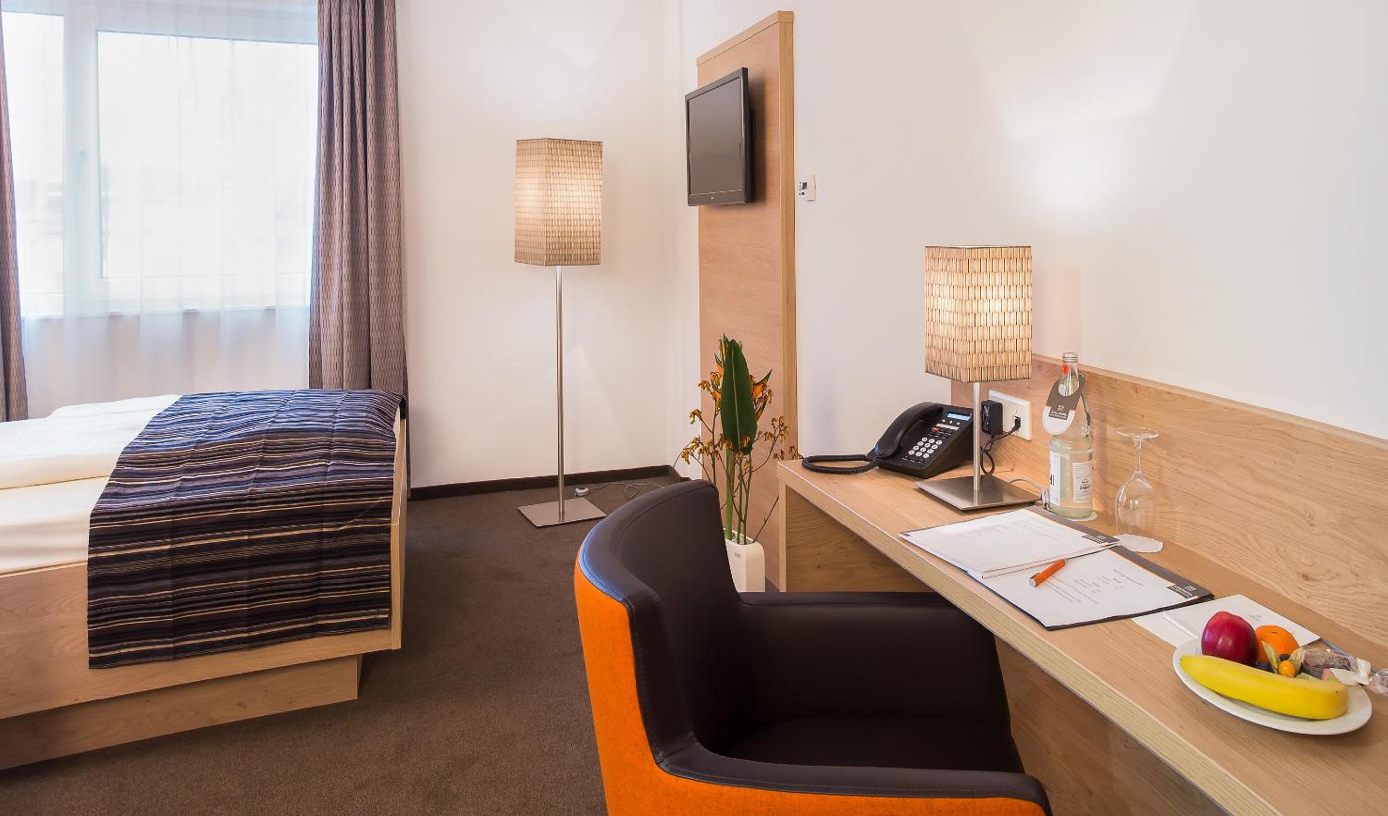 Economy Double Room photo 3