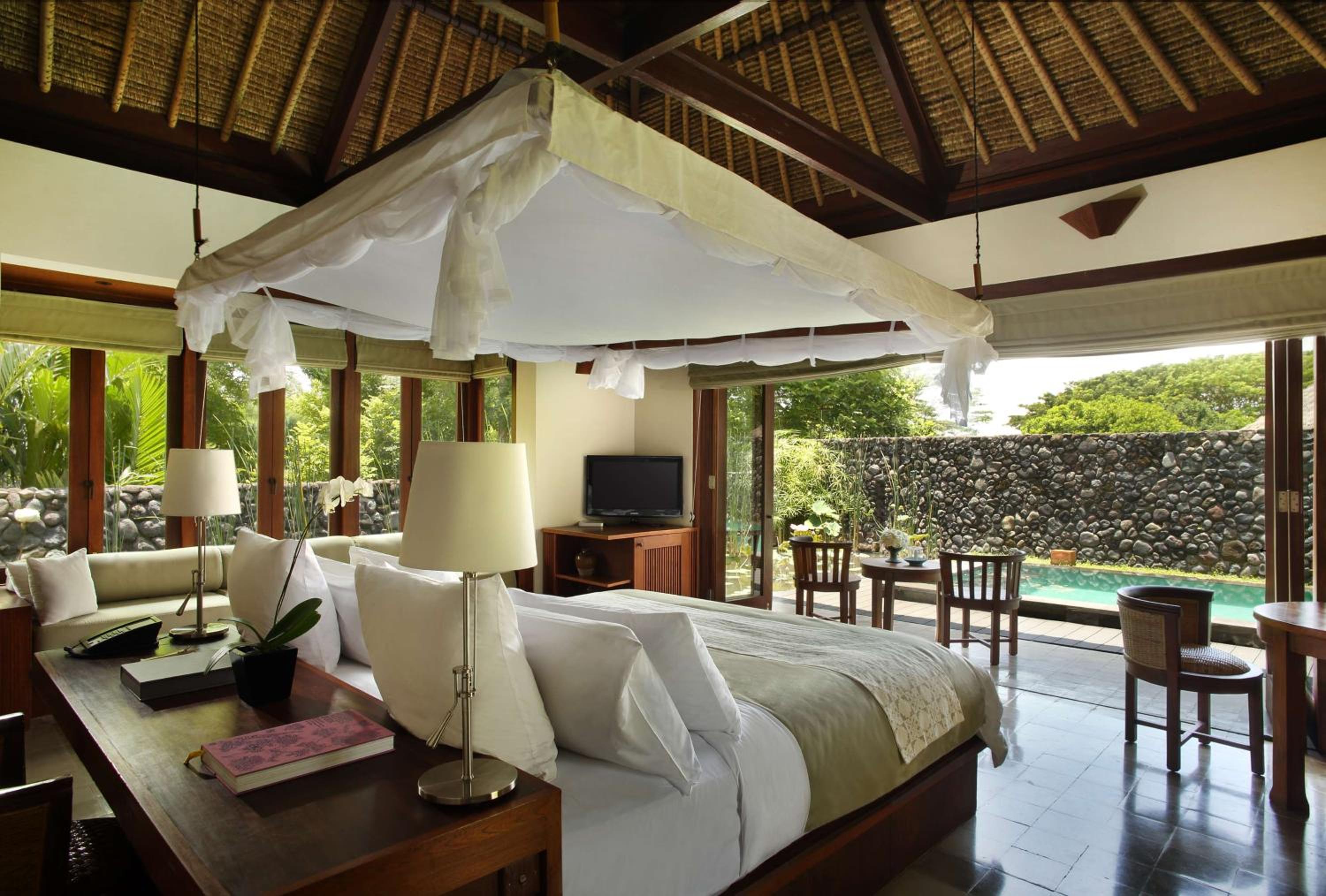 Pool Villa ,Daily Afternoon Tea, Complimentary 60-minute photography session with one photo included, Daily schedule shuttle service to Ubud, Daily wellness activities, Bicycles for personal use around the resort