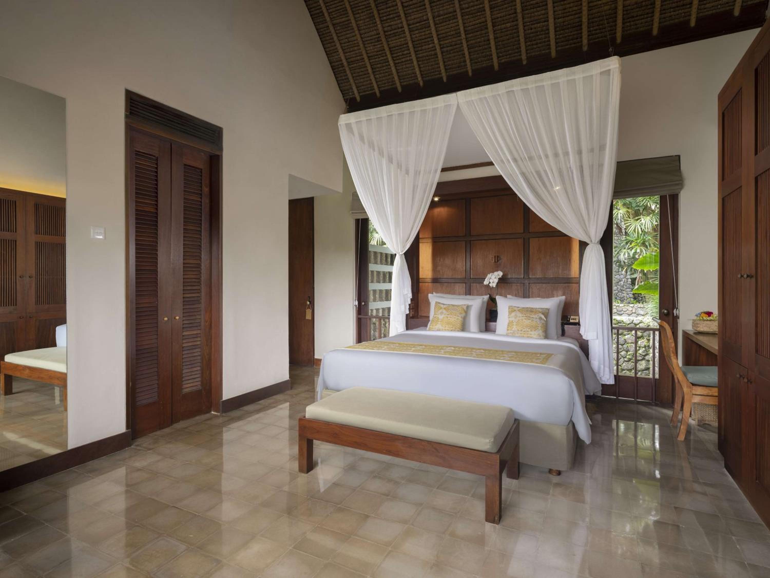 King Room,Daily Afternoon Tea, Complimentary 60-minute photography session with one photo included, Daily schedule shuttle service to Ubud, Daily wellness activities, Bicycles for personal use around the resort