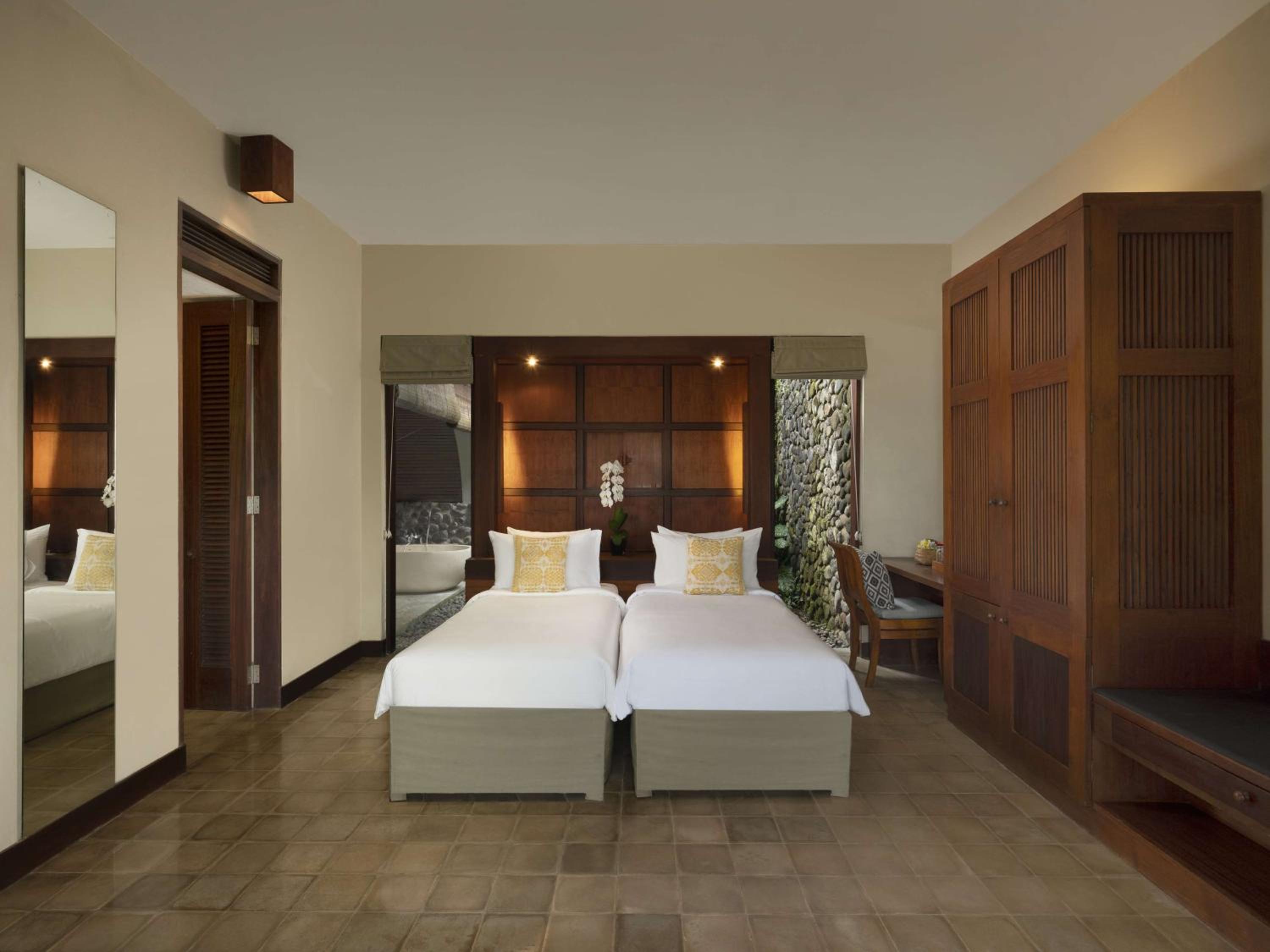 Deluxe Twin Room ,Daily Afternoon Tea, Complimentary 60-minute photography session with one photo included, Daily schedule shuttle service to Ubud, Daily wellness activities, Bicycles for personal use around the resort