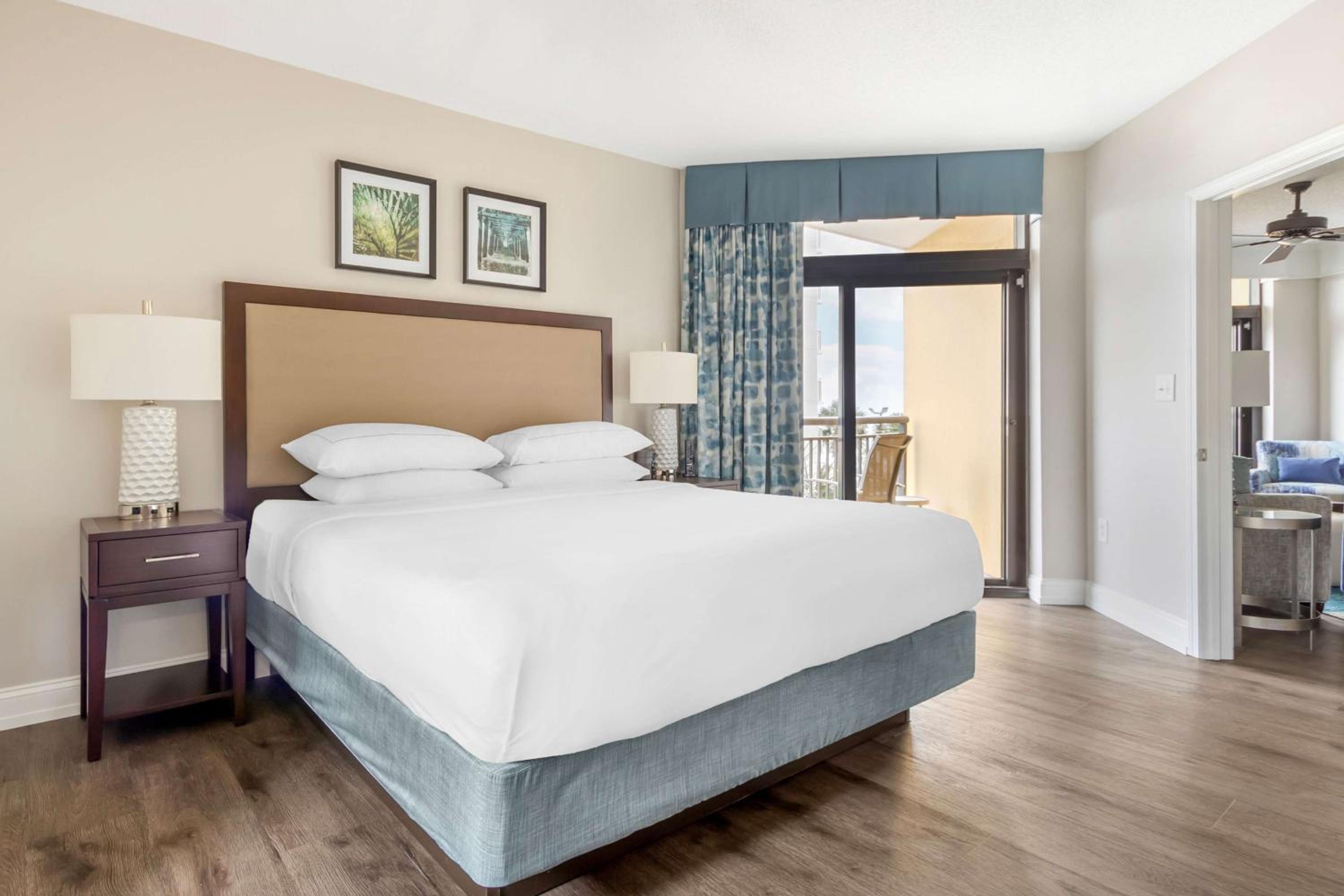 Two-Bedroom King Suite with Two Queen Beds and Partial Ocean View - Photo 3