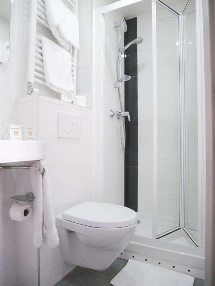 Small Double Room photo 1