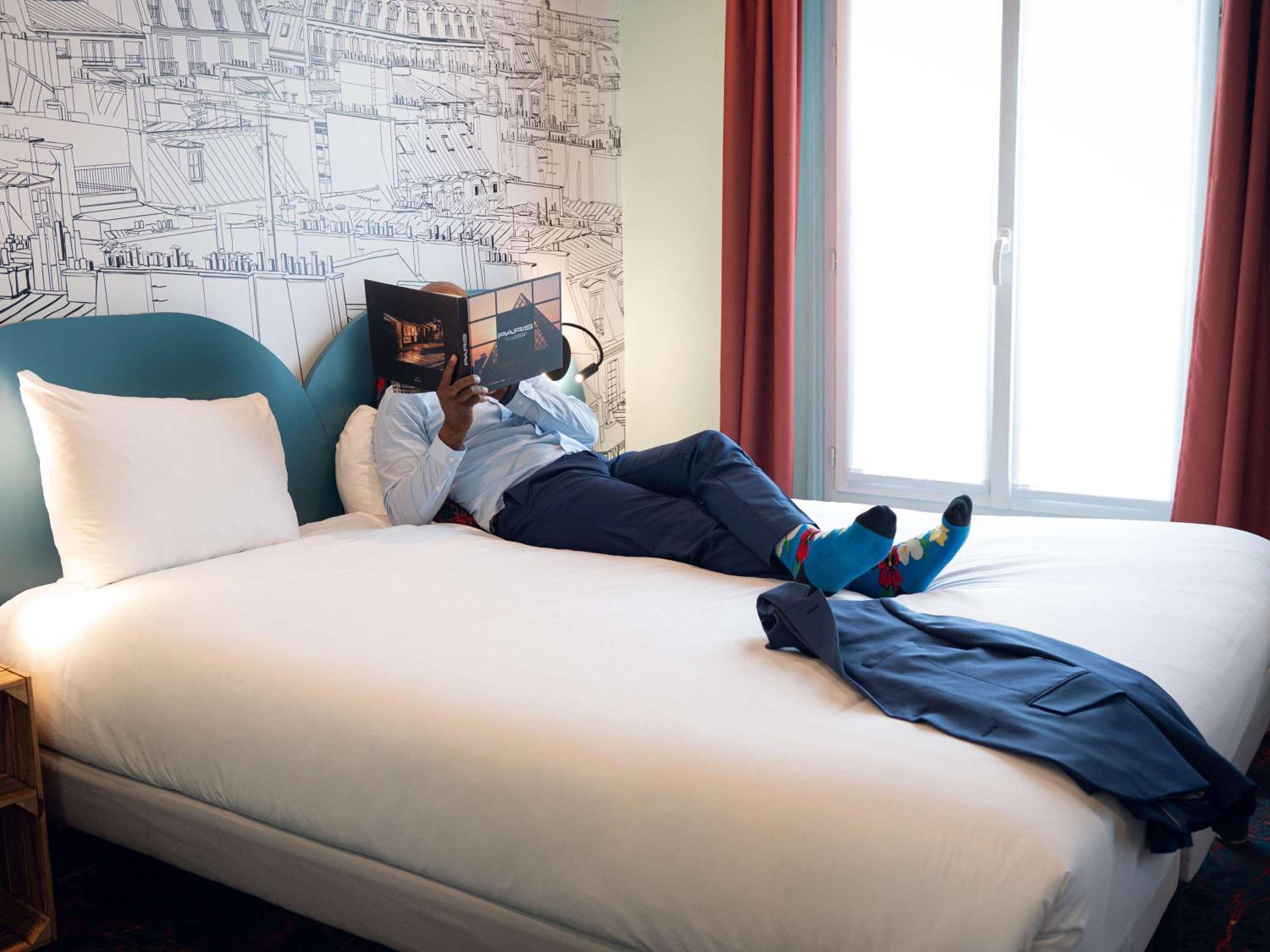 Standard Double Room thumbnail 6