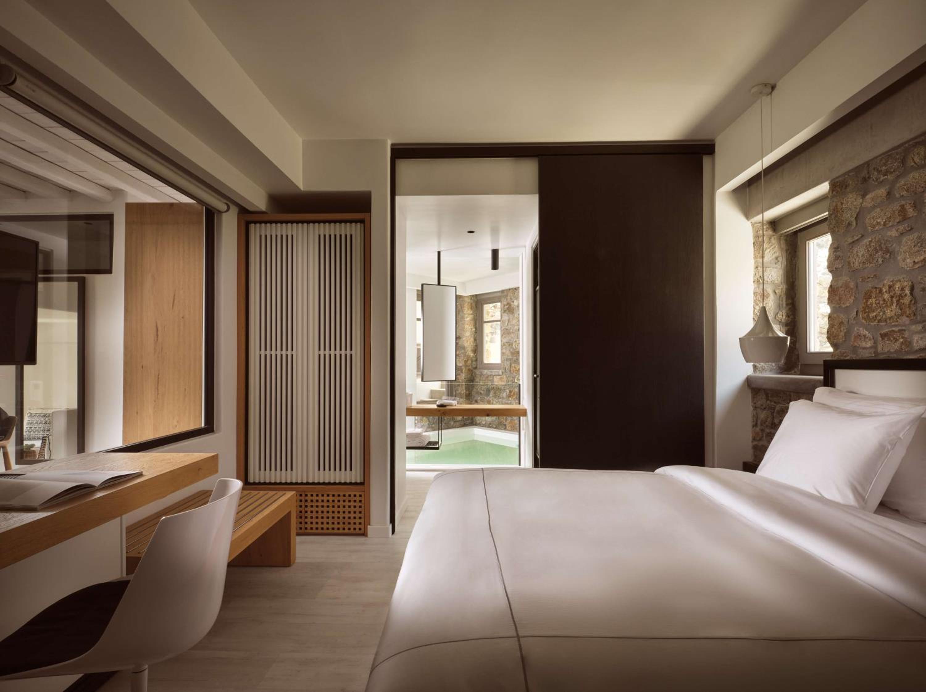 Two-Bedroom Suite with Pool and Spa - Photo 1