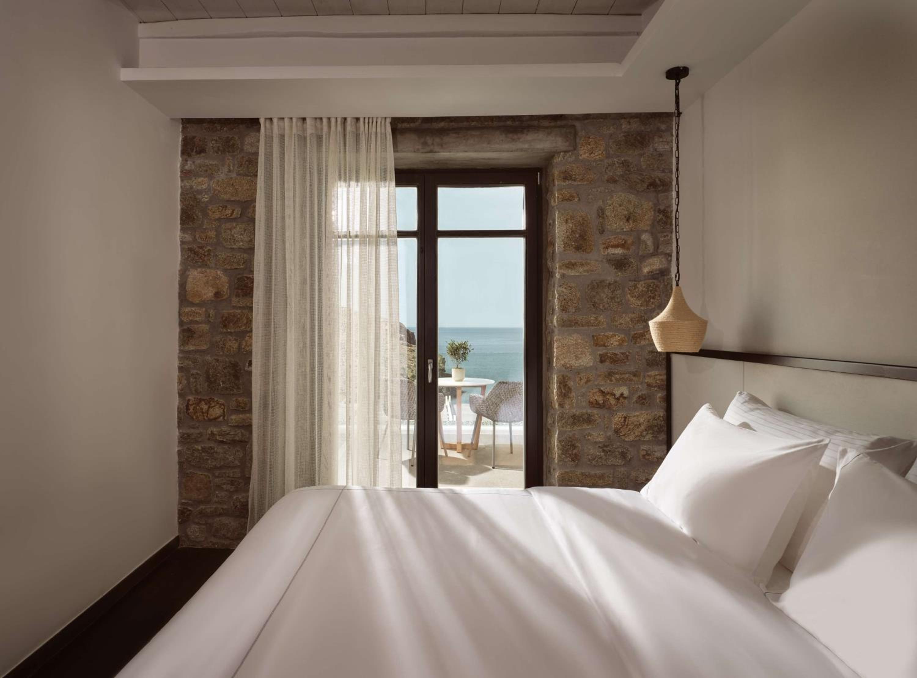 Two-Bedroom Suite with Spa - Photo 2