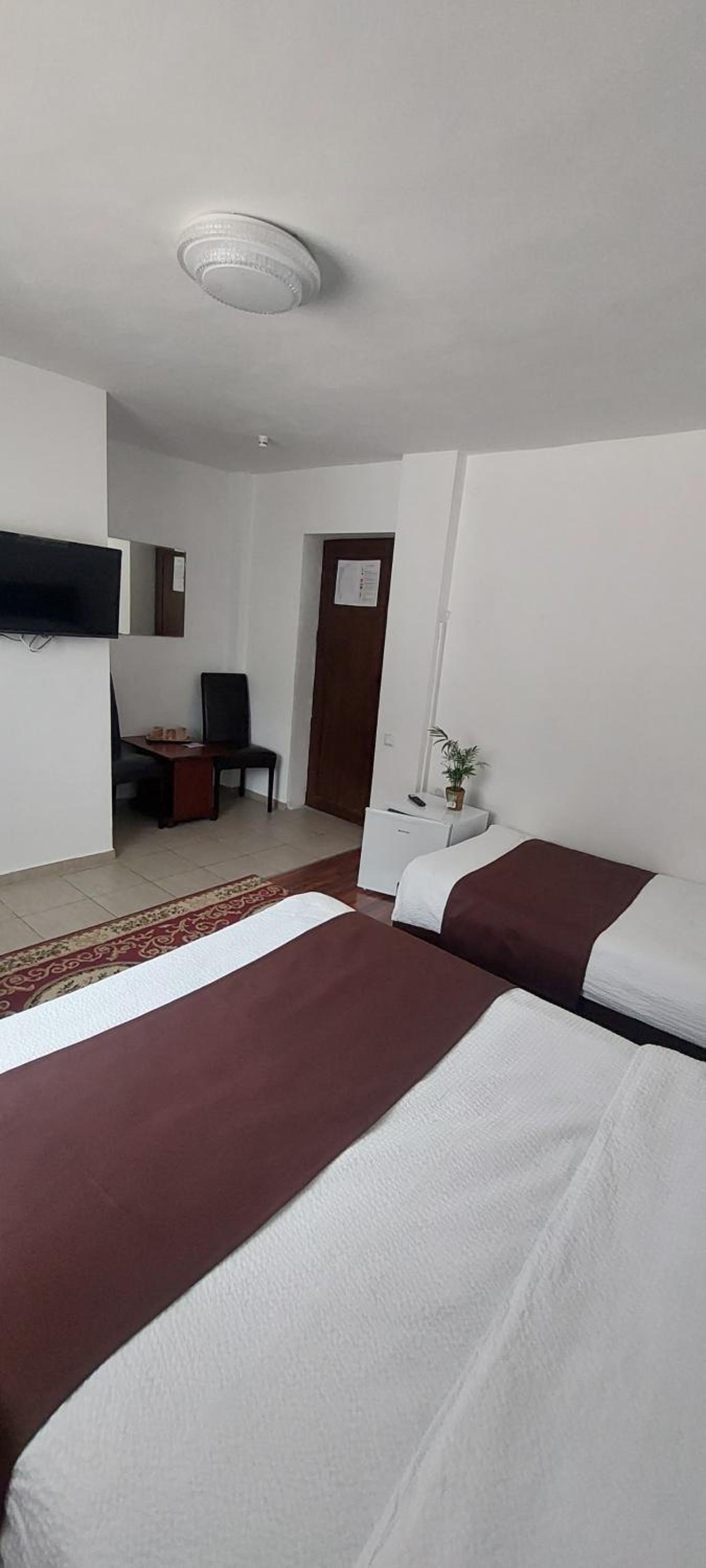 Triple Room - Photo 20