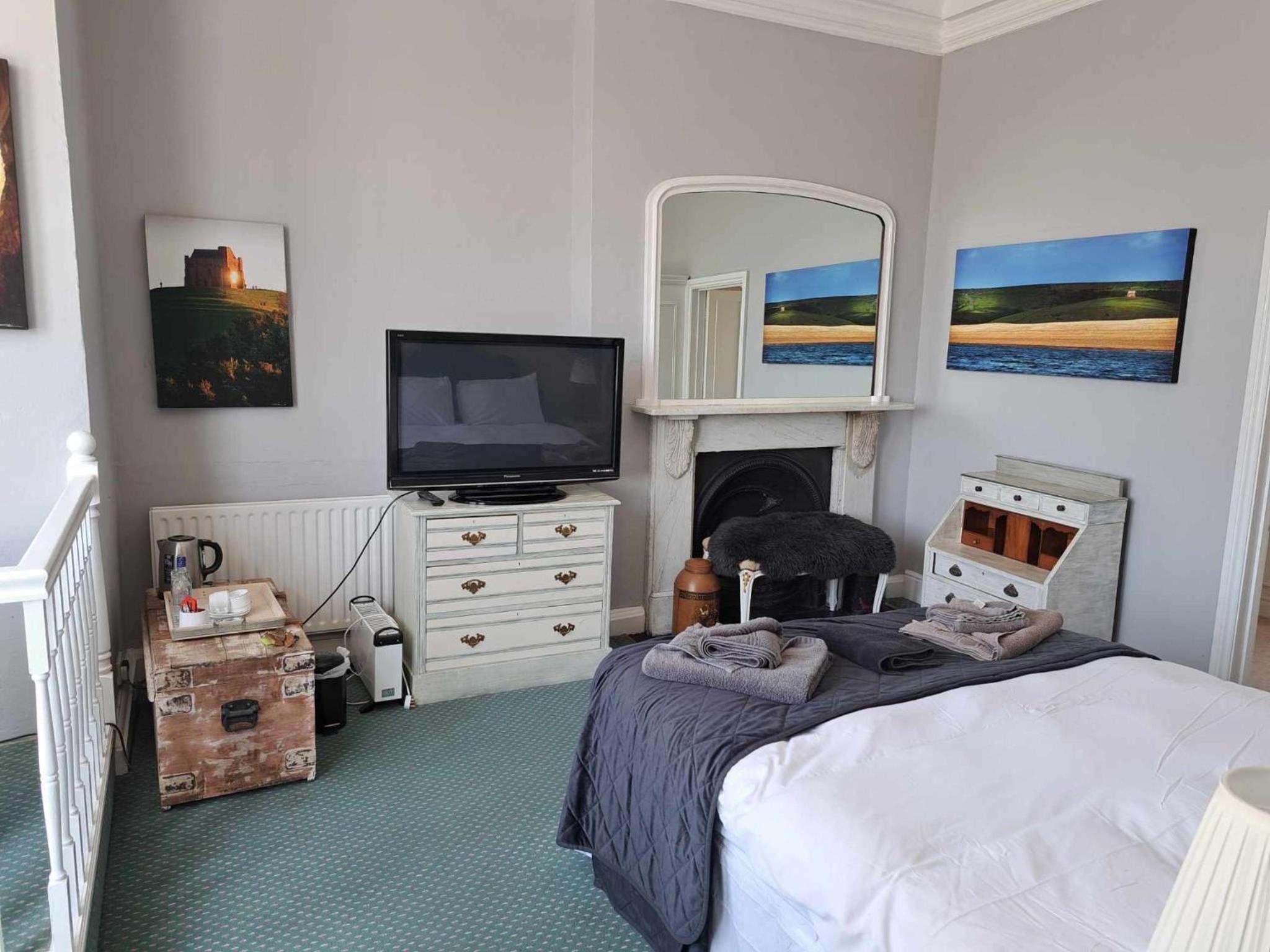Deluxe King Room photo 3