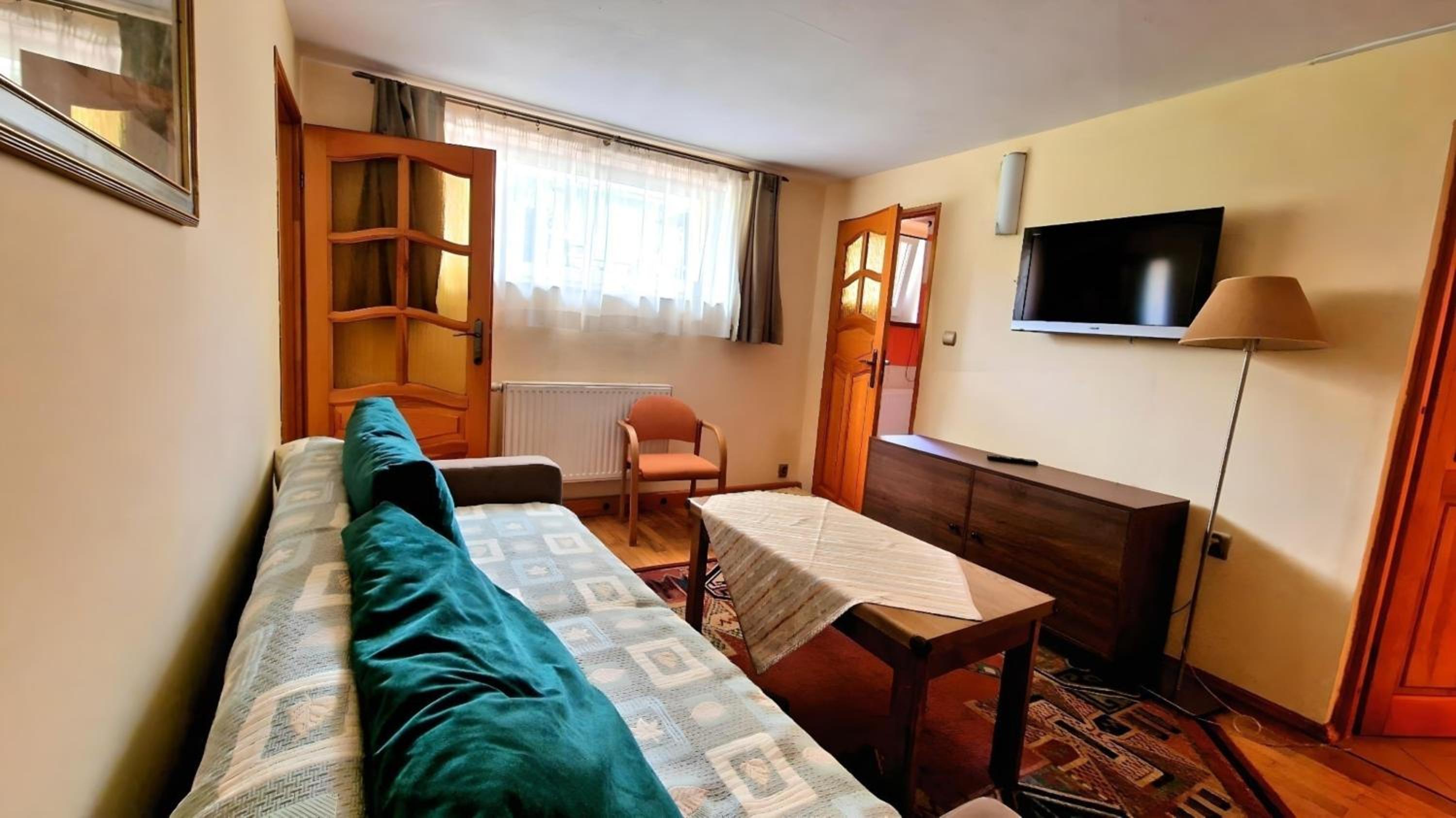 One-Bedroom Apartment (4 Adults) photo 3