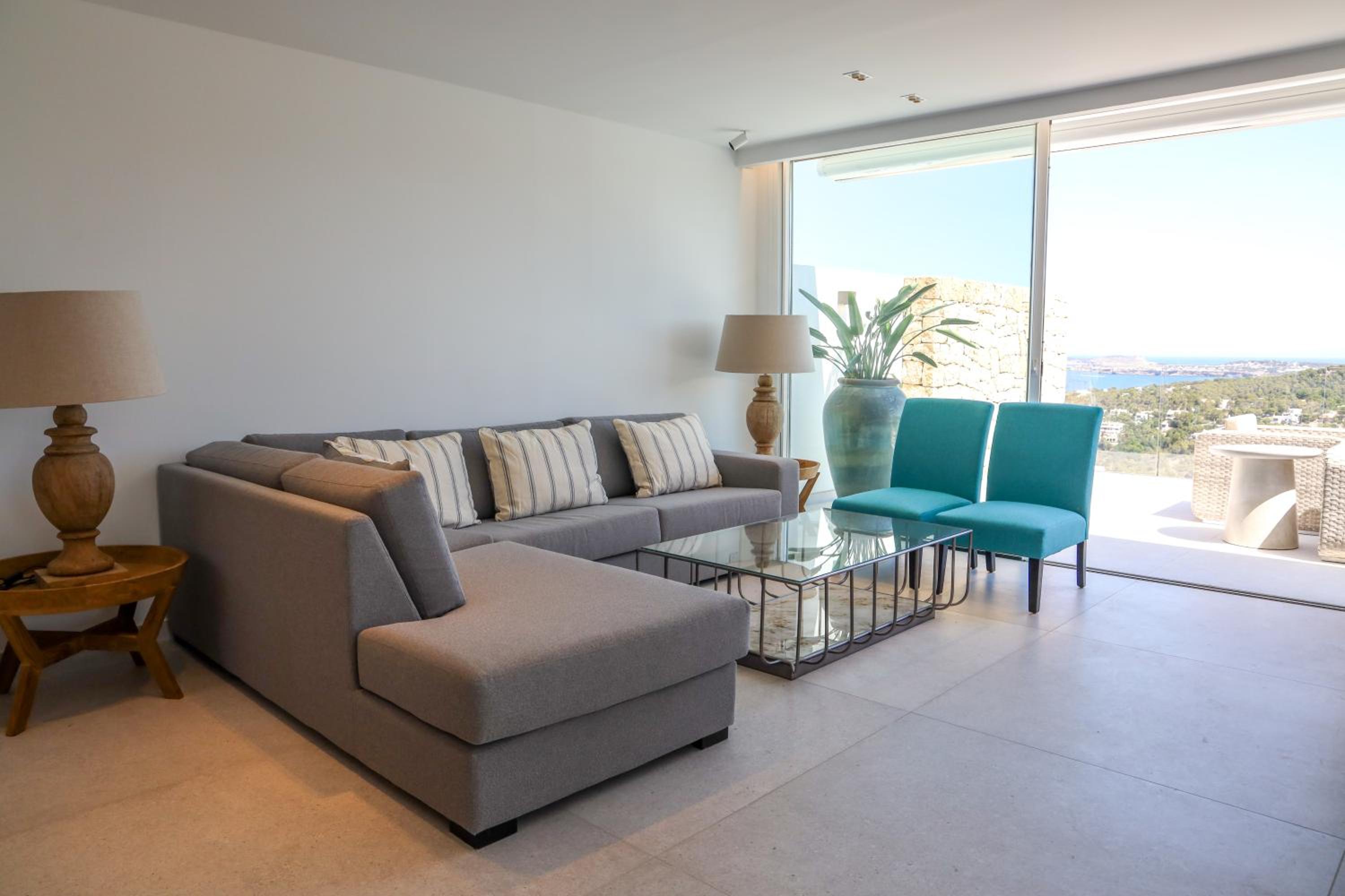 Grand Four Bedroom Penthouse With Panoramic Sea View photo 2