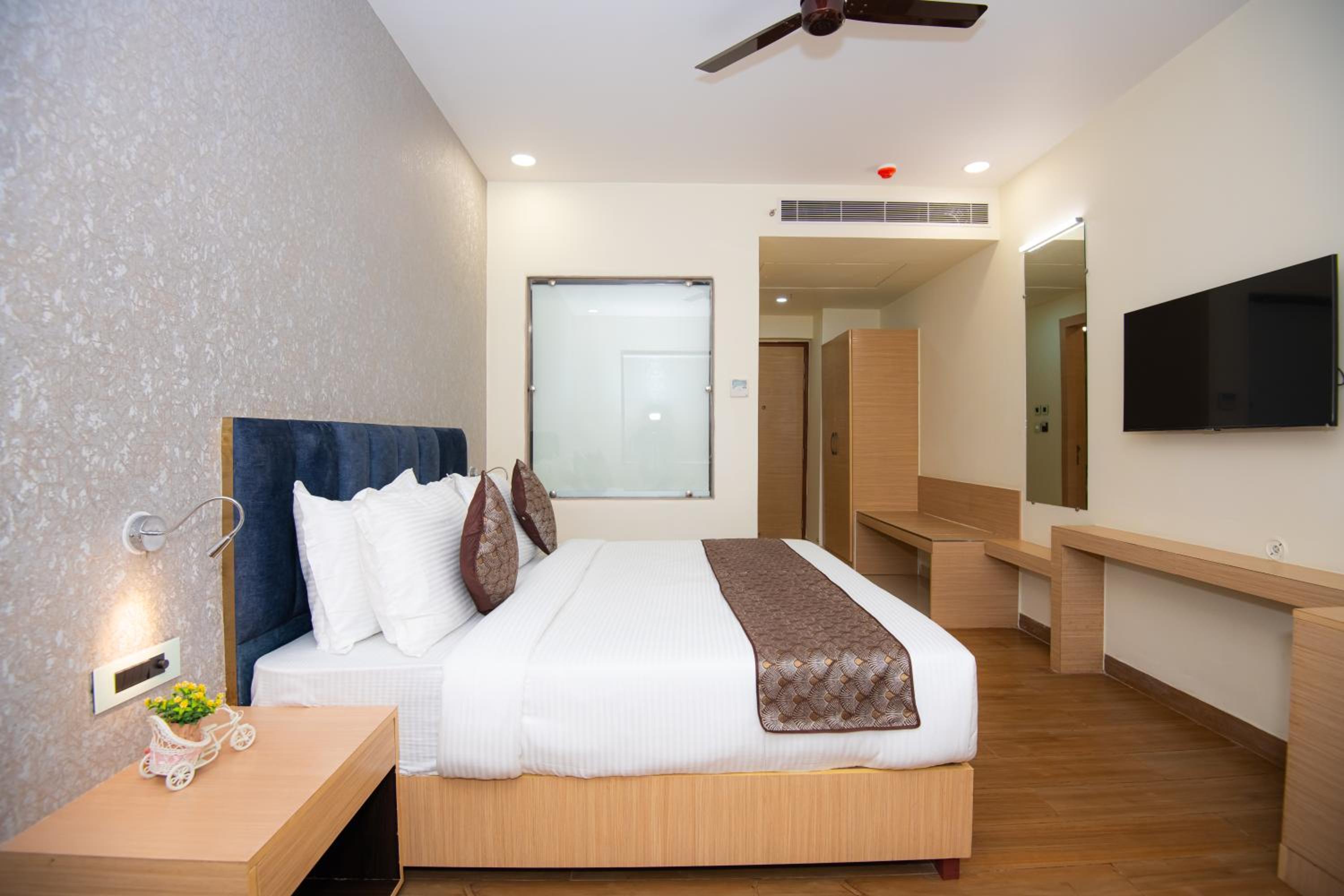 Superior King Room photo 1