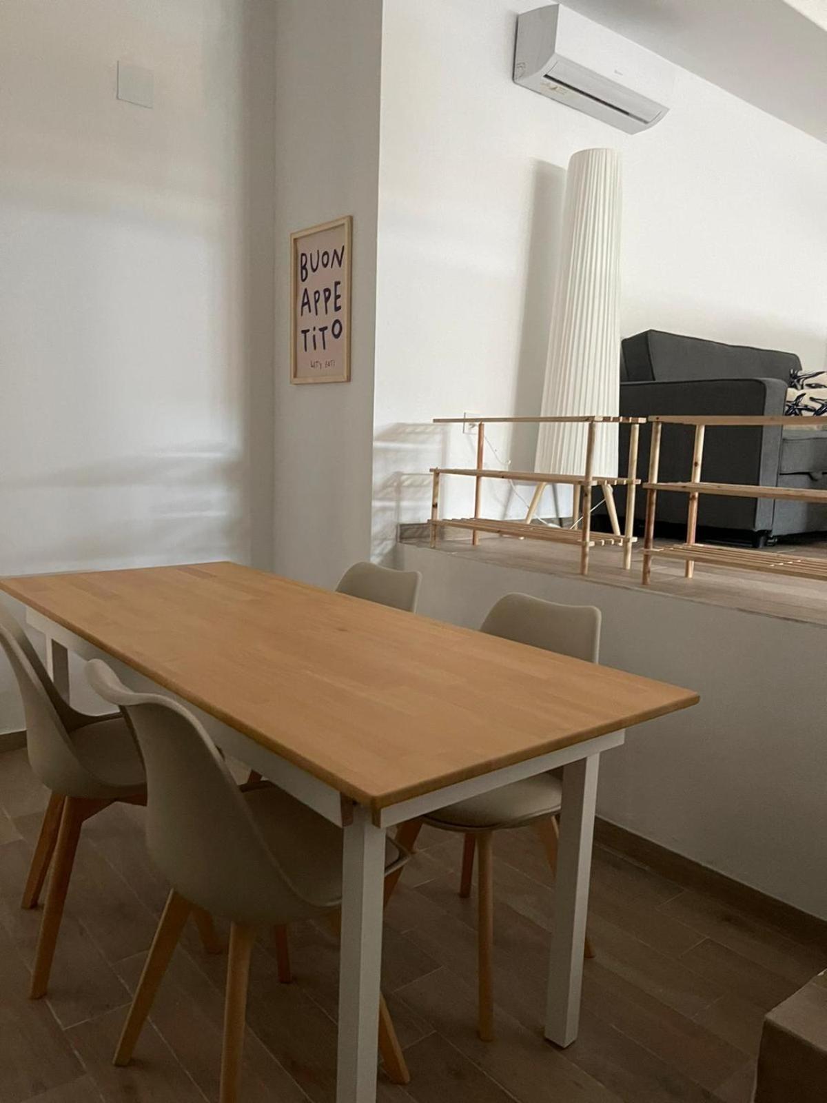 One-Bedroom Apartment photo 3
