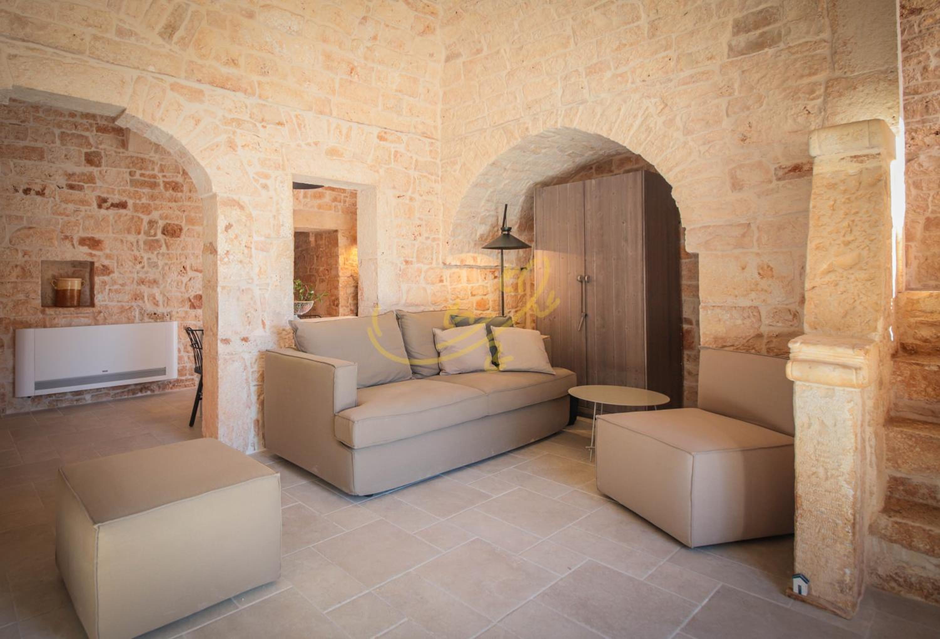 Villa photo 1