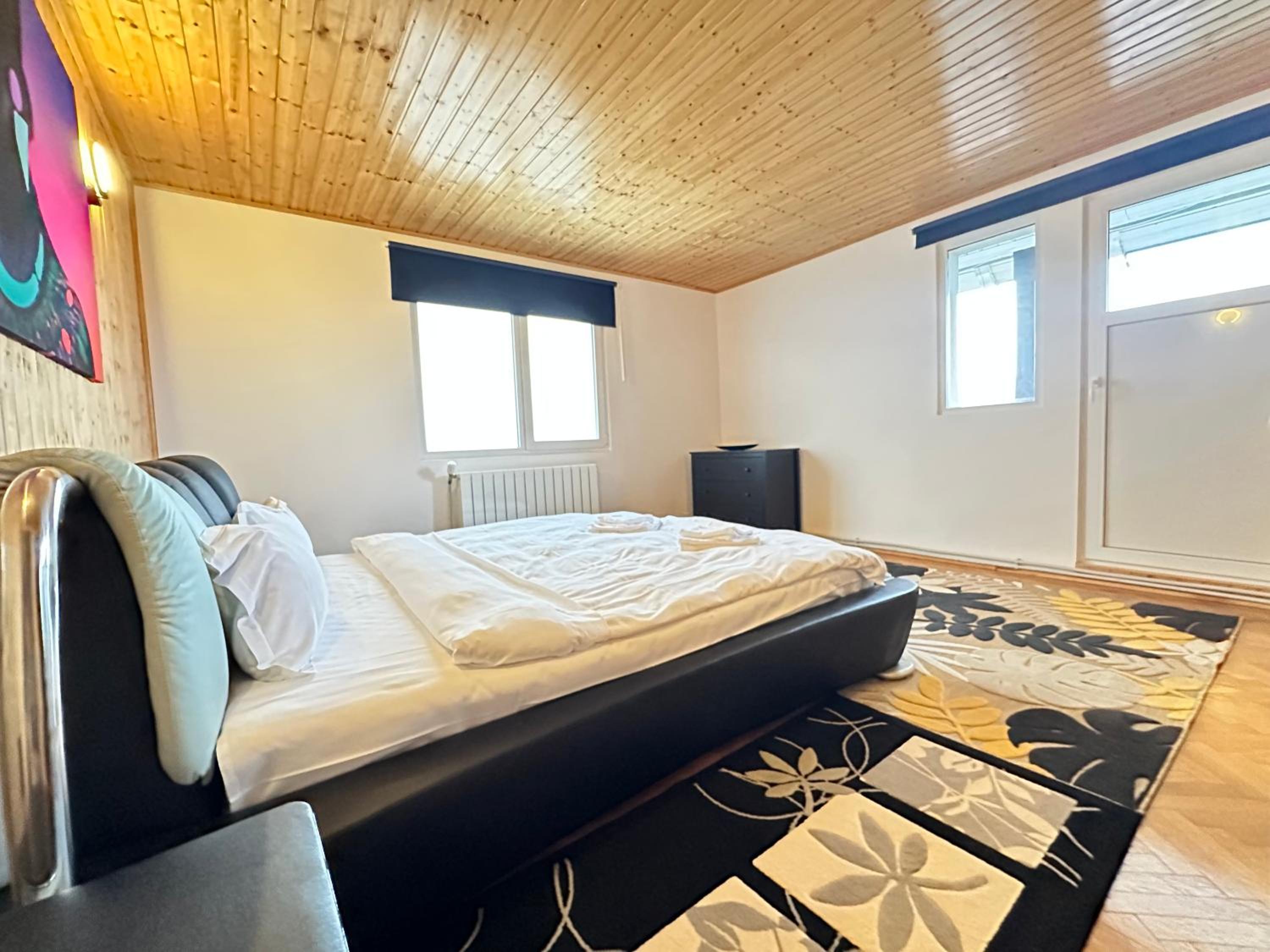 Villa photo 1