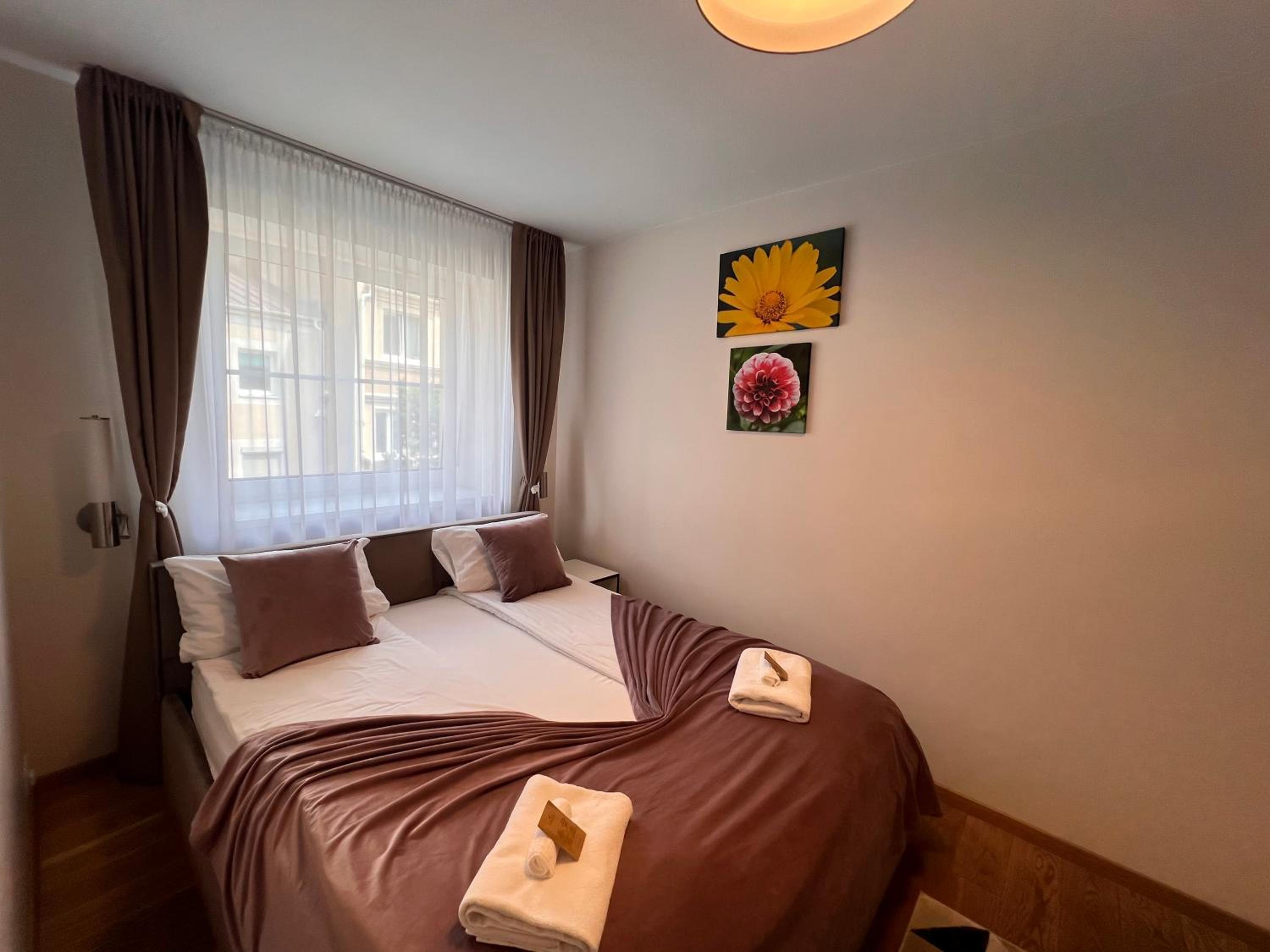 Double Room with Shared Bathroom photo 1