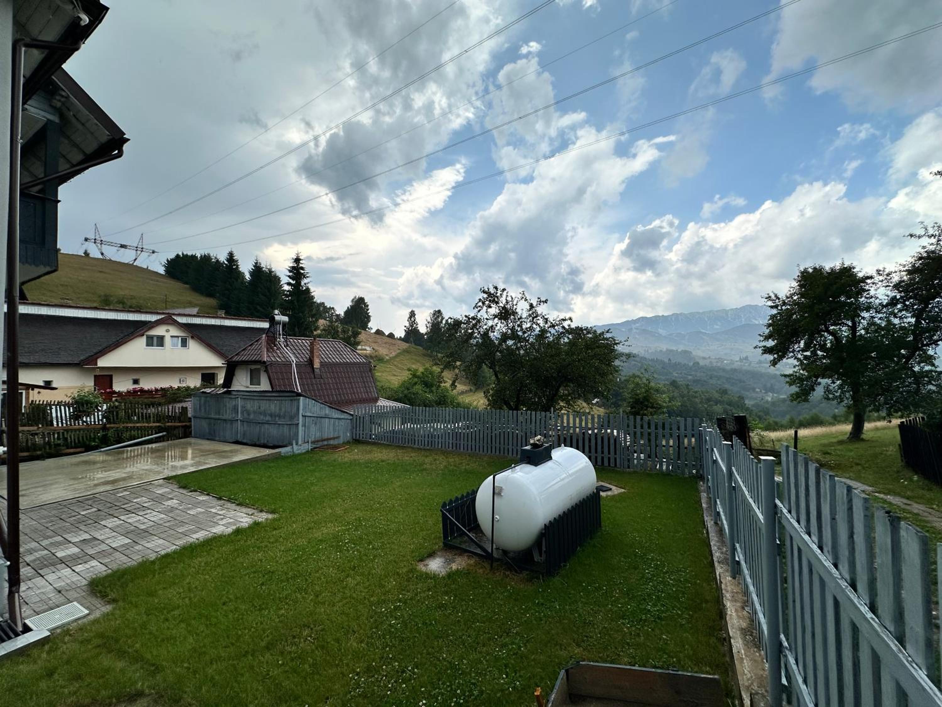 Villa photo 3