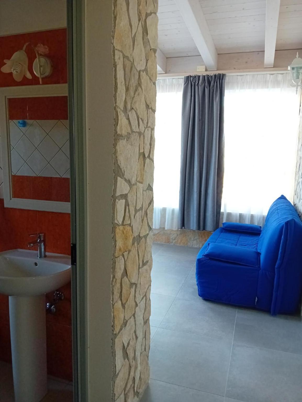 Superior One-Bedroom Apartment