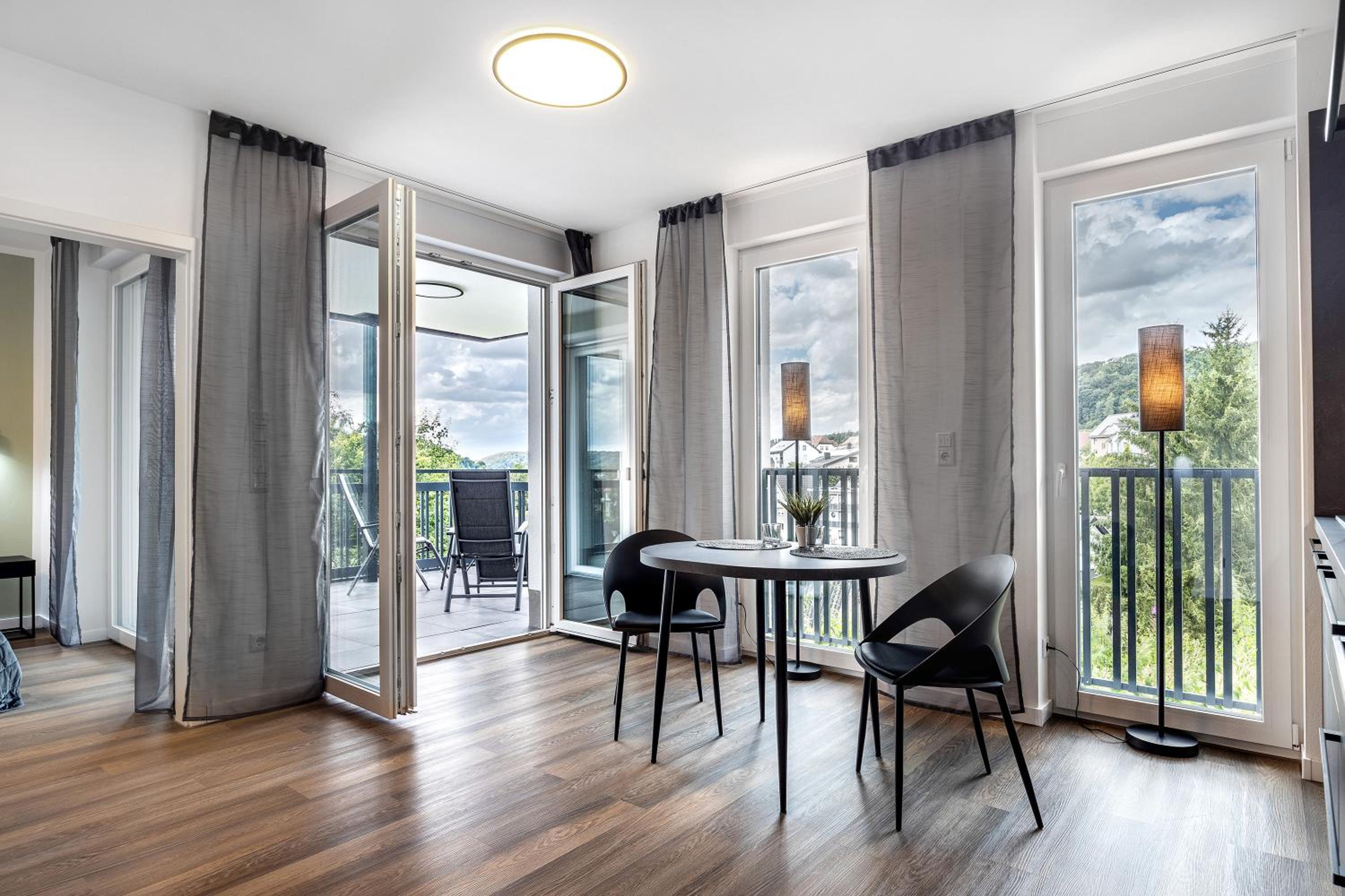 Superior One-Bedroom Apartment with Balcony photo 1