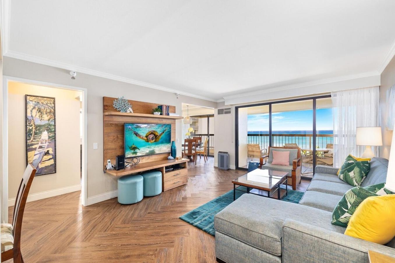 Aston Waikiki Beach Tower: Apartment With Sea View photo