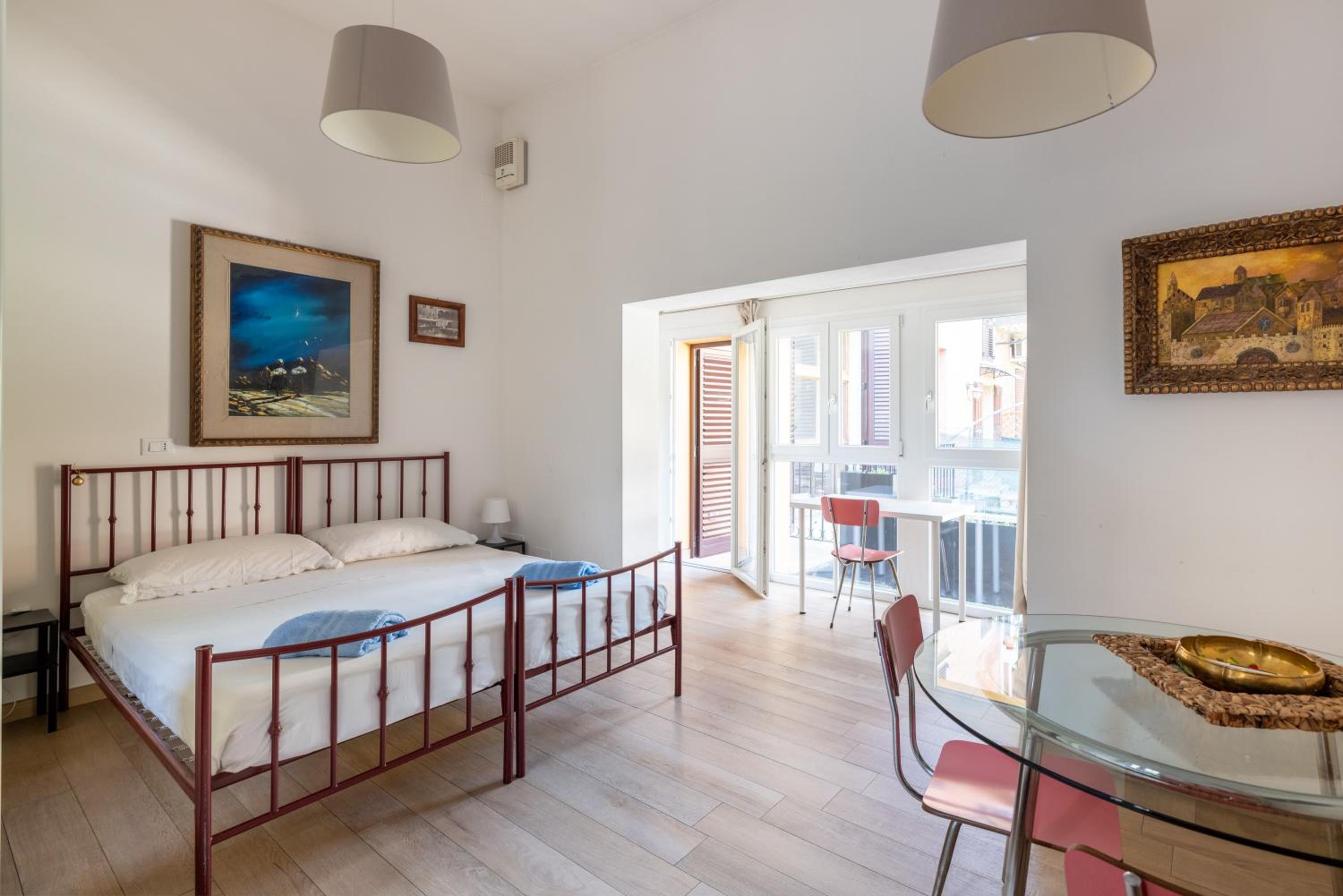 Studio Apartment