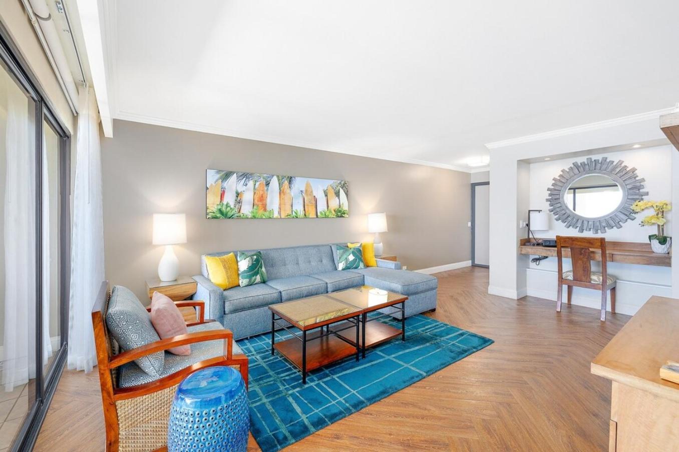 Apartment With Sea View thumbnail 5