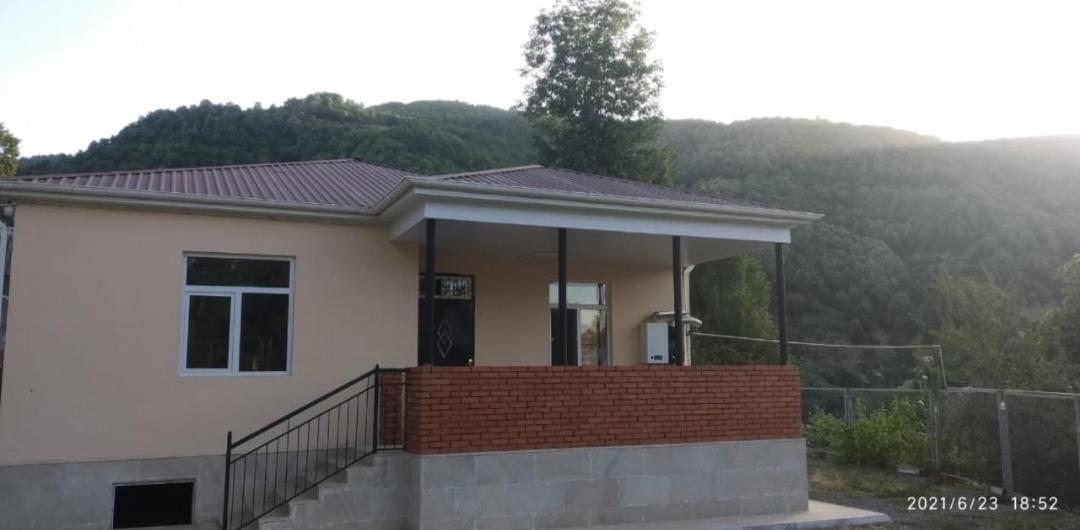 One-Bedroom House photo 1