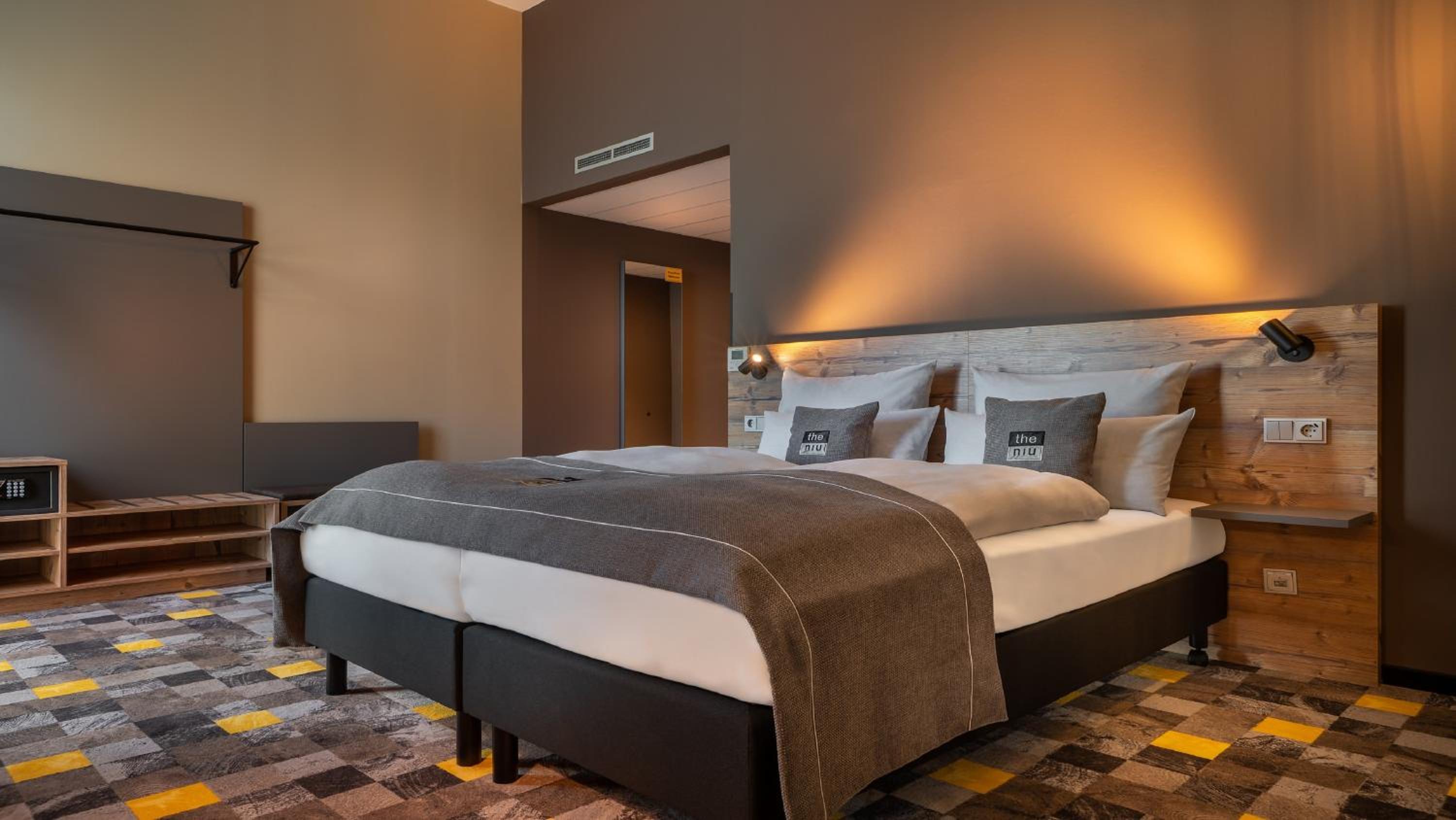 Premium Queen Room - Photo 1